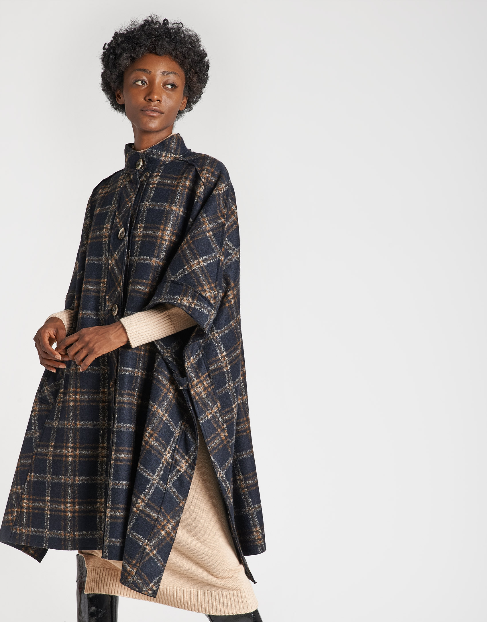 Blue checked cloth cape coat - OI20 - % | Roberto Verino