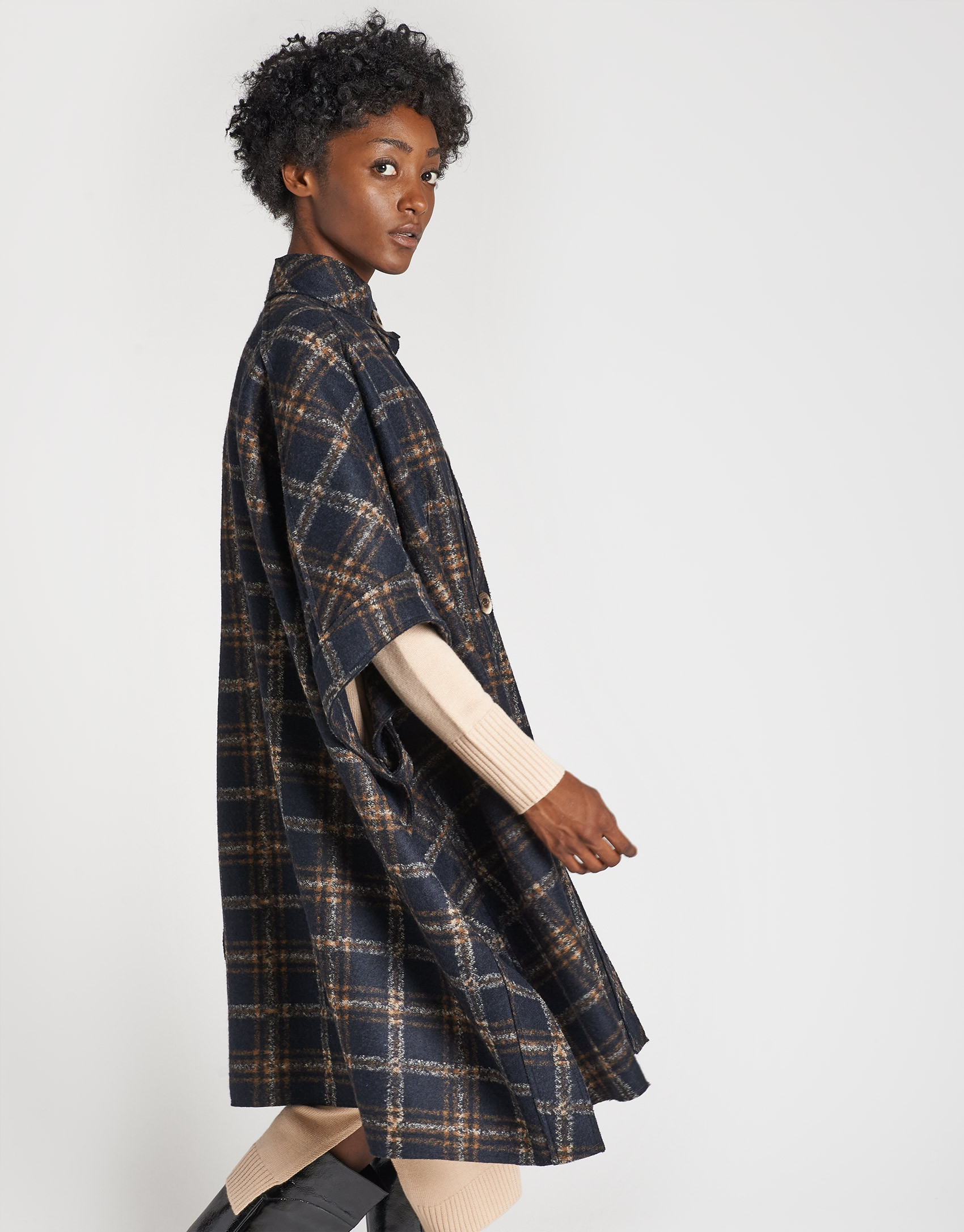 Blue checked cloth cape coat - OI20 - % | Roberto Verino