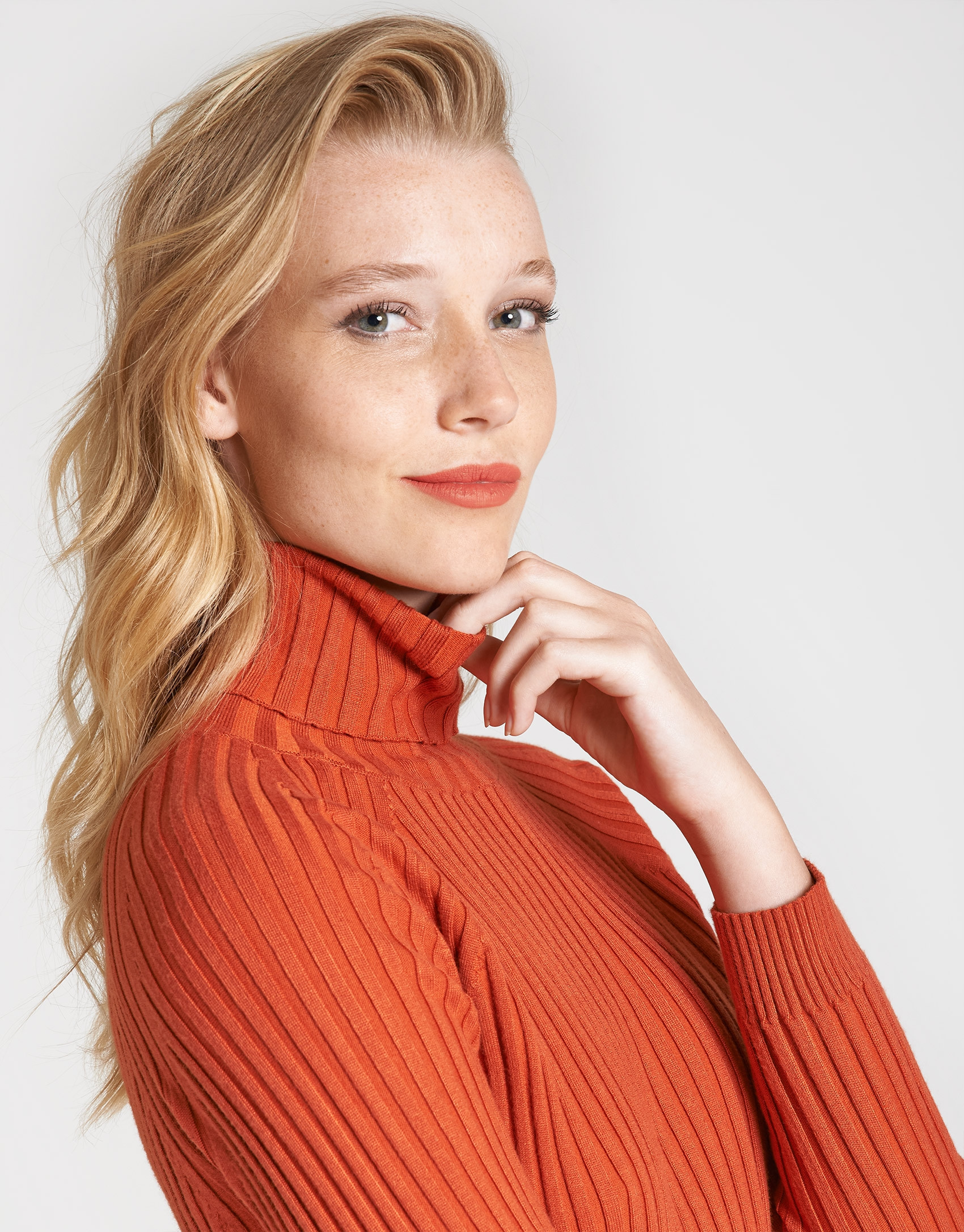 Brick red sweater with ribbing - OI20 - % | Roberto Verino