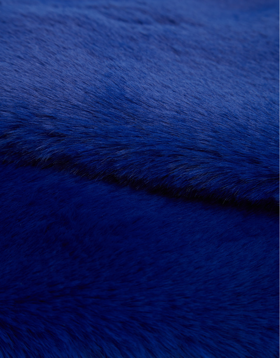 Blue fur collar