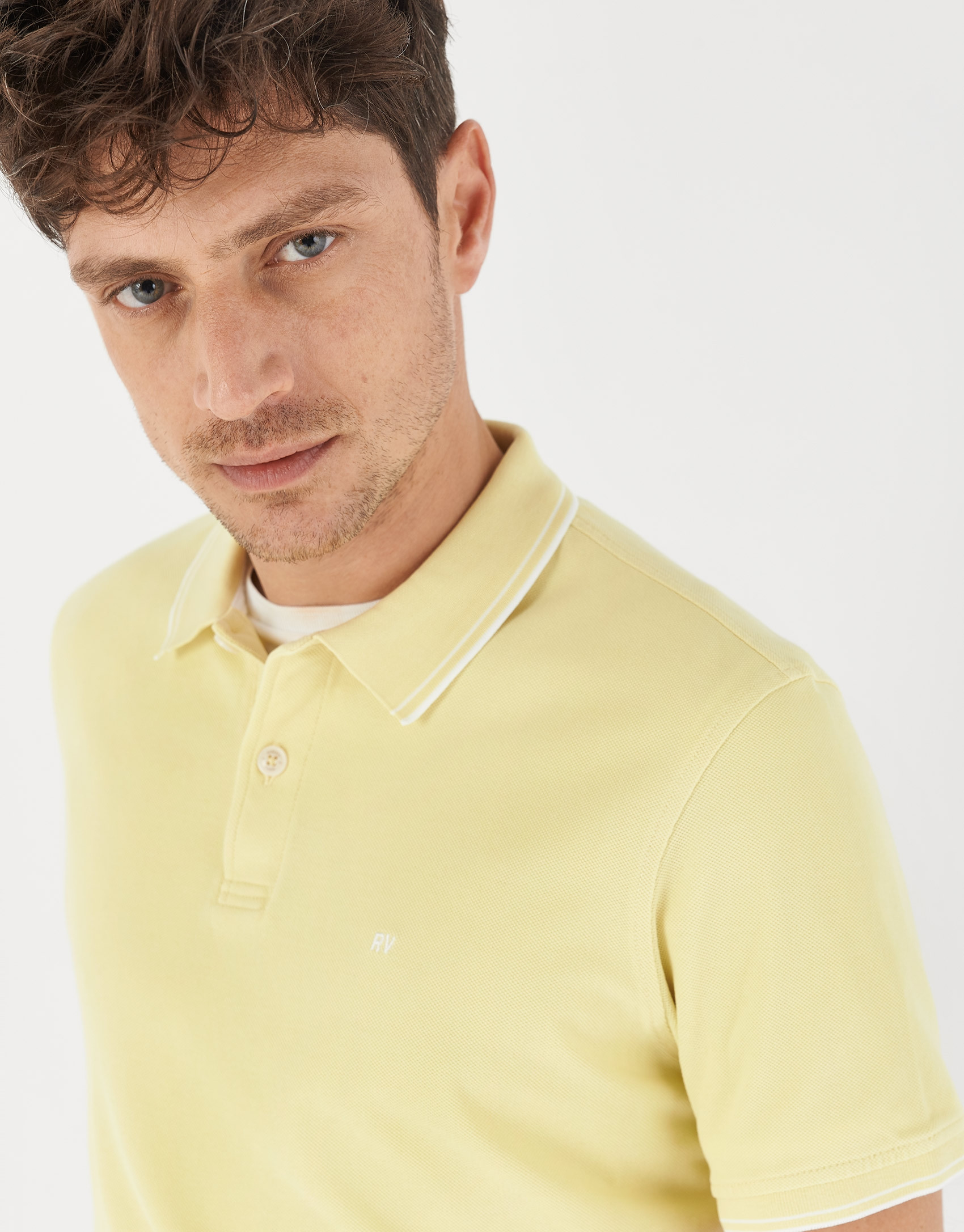 Polo piqué amarillo perfil blanco - Hombre | Roberto Verino