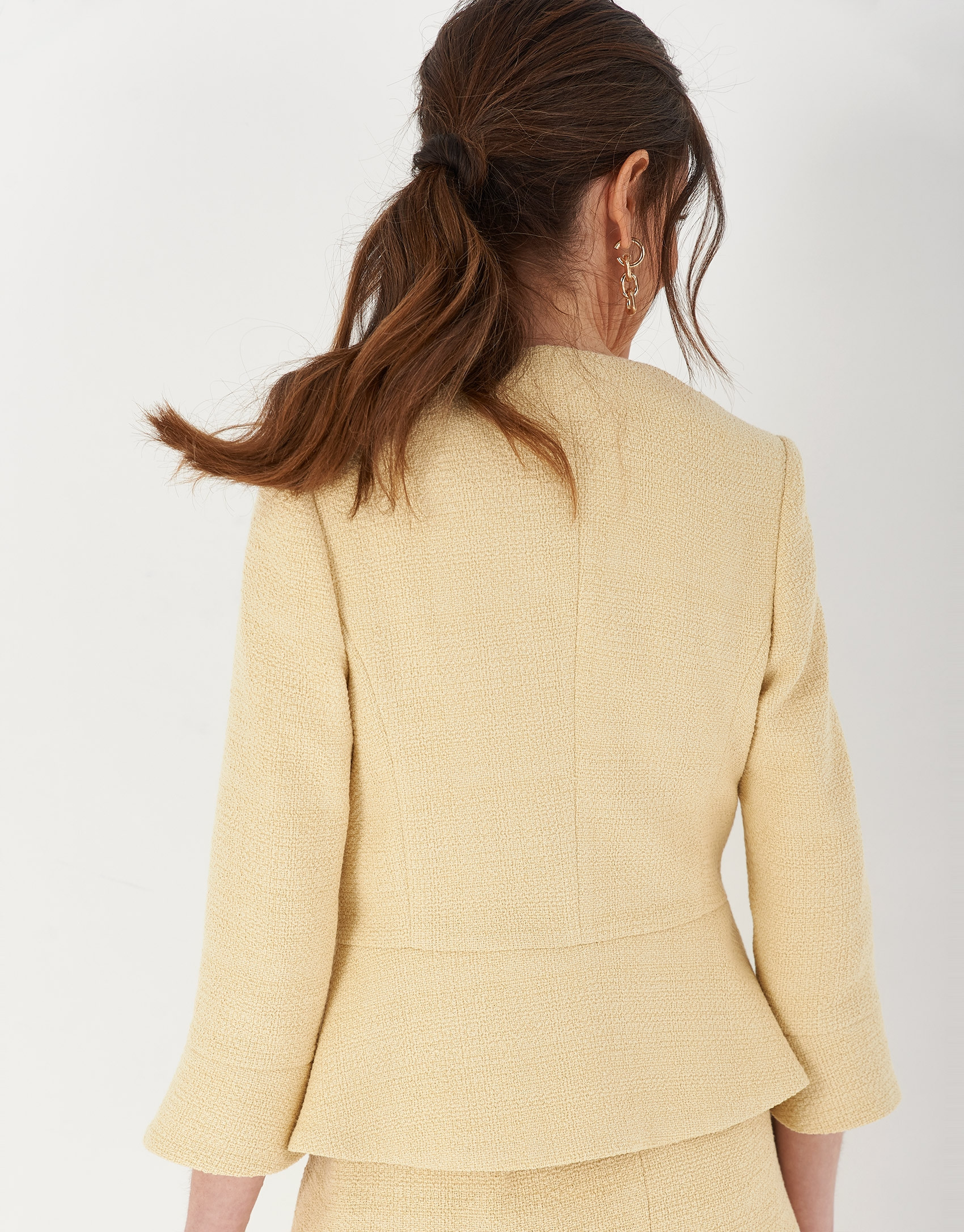 Chaqueta corta bajo evasé amarilla - Mujer | Roberto Verino