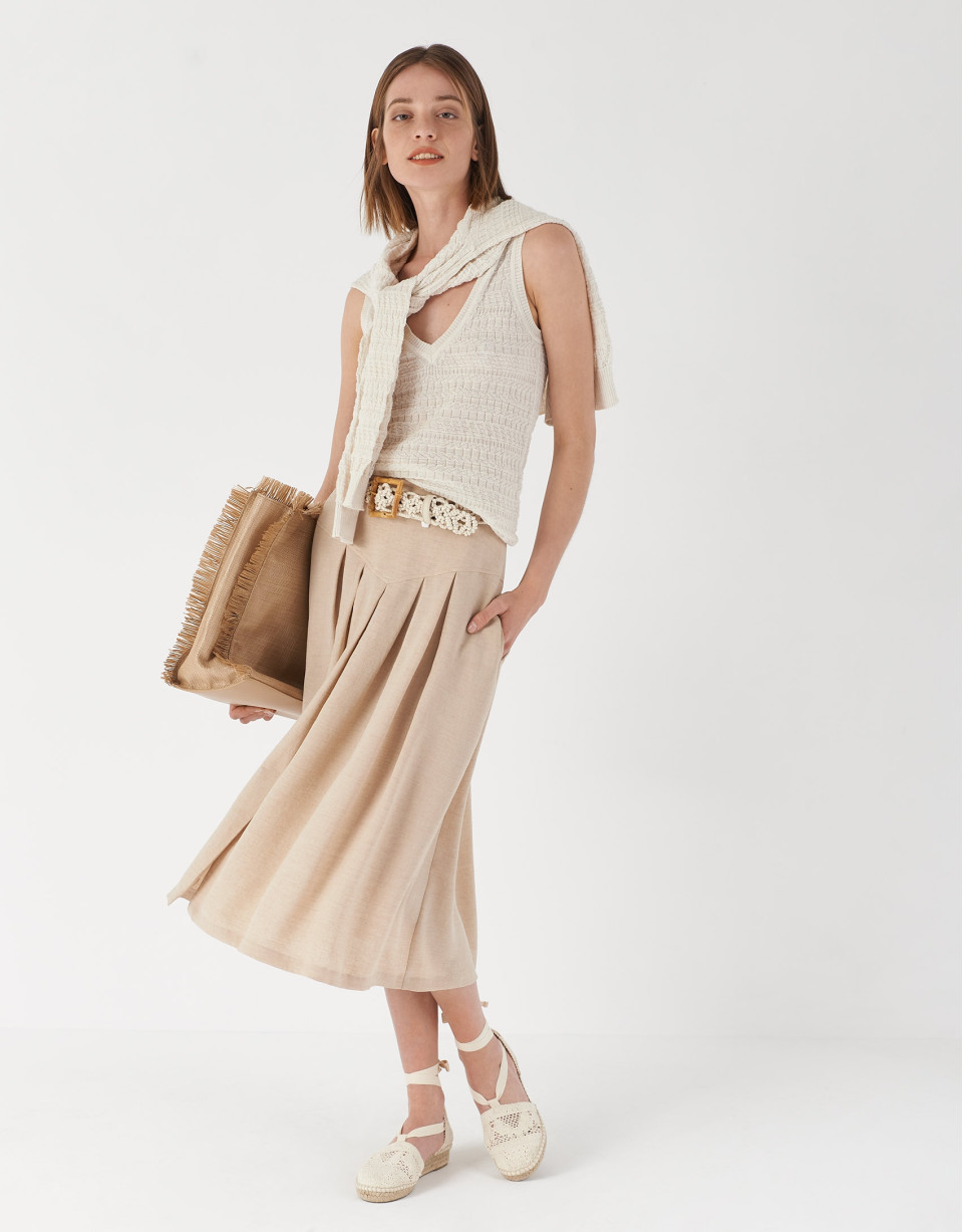 Sand-colored midi skirt with yoke and pleats | Roberto Verino