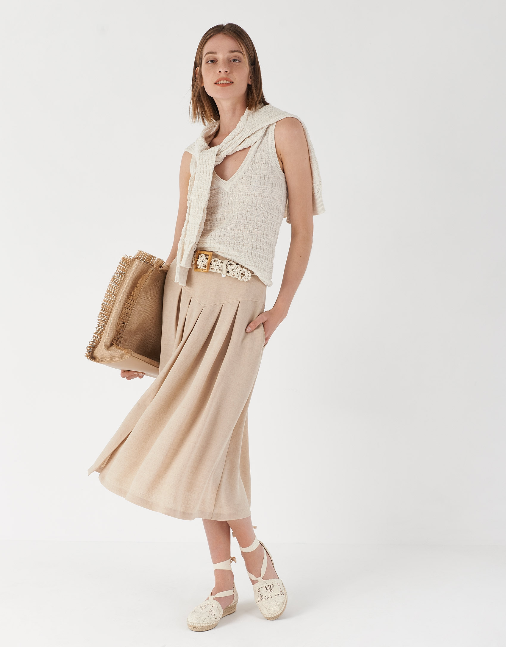 Sand-colored midi skirt with yoke and pleats | Roberto Verino