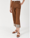 Brown high-waisted pants with turned up cuffs | Roberto Verino