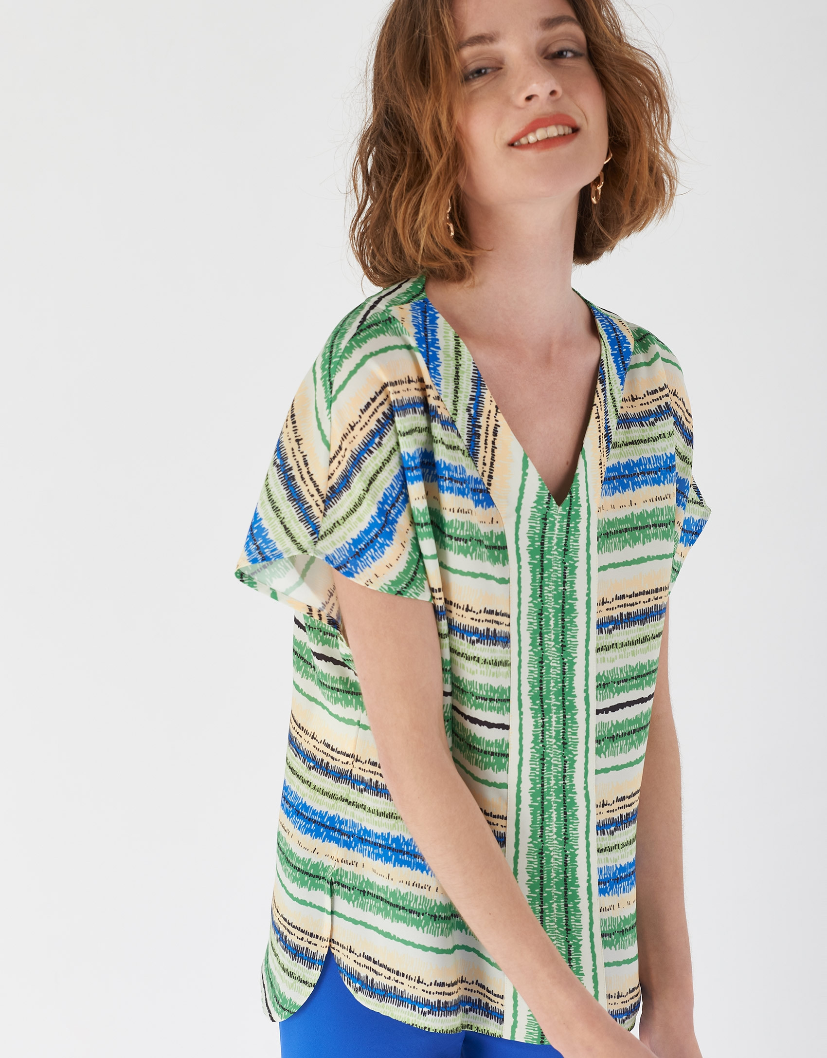 Multicolor loose shirt with V neck - Woman | Roberto Verino