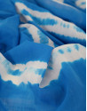 Fular azul franjas blancas