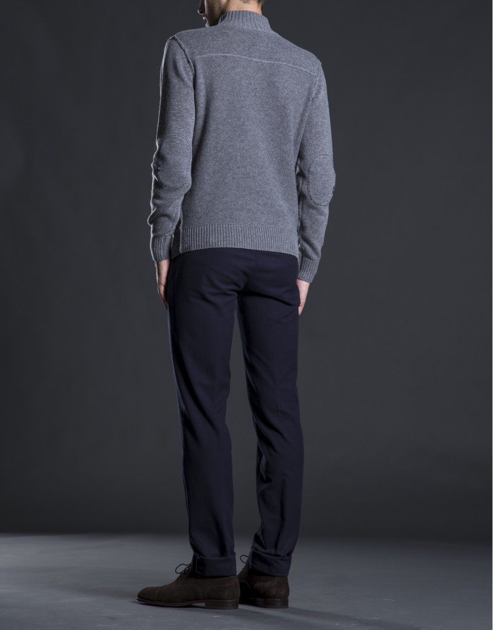 Gray turtle neck sweater with pockets 