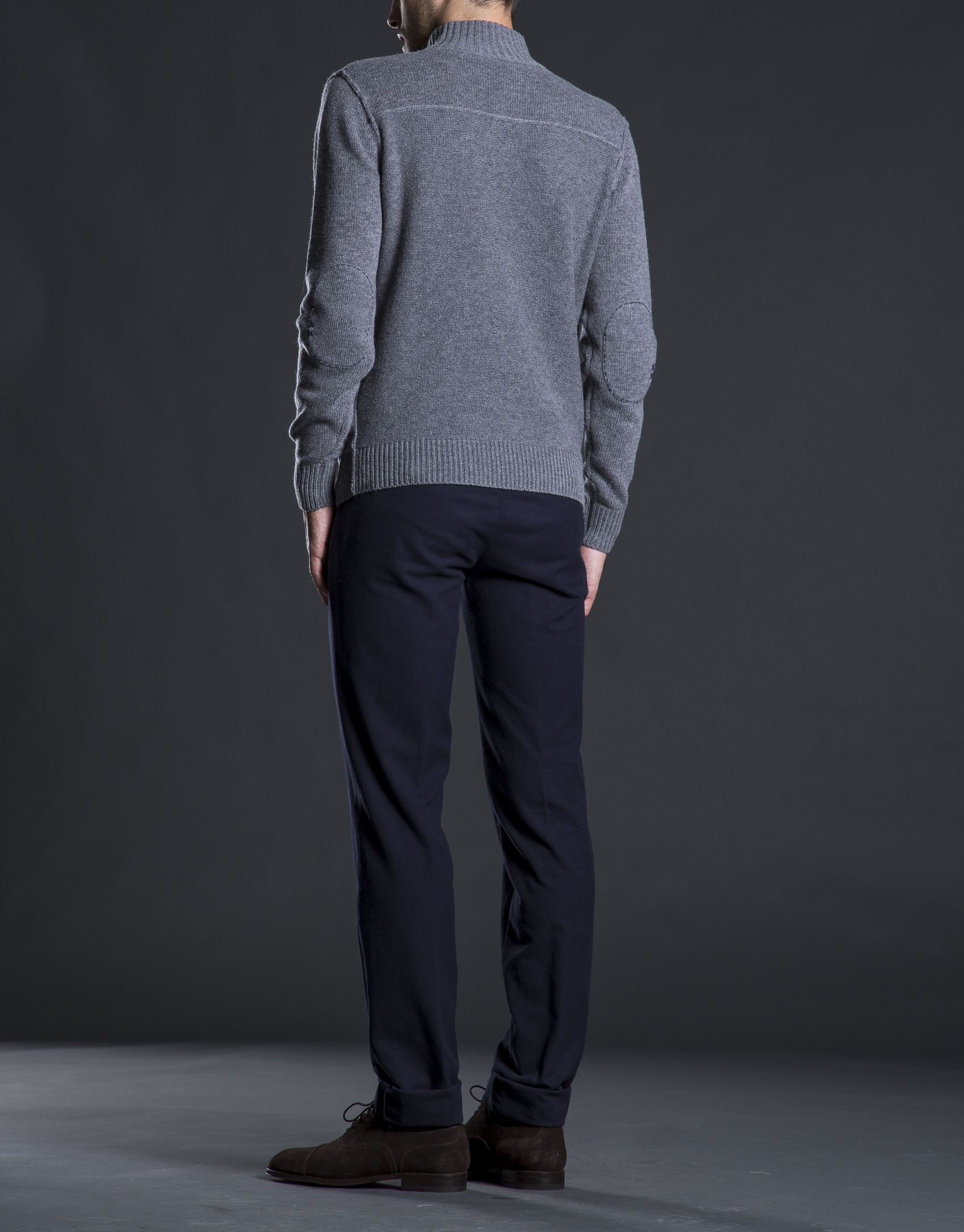 Gray turtle neck sweater with pockets 