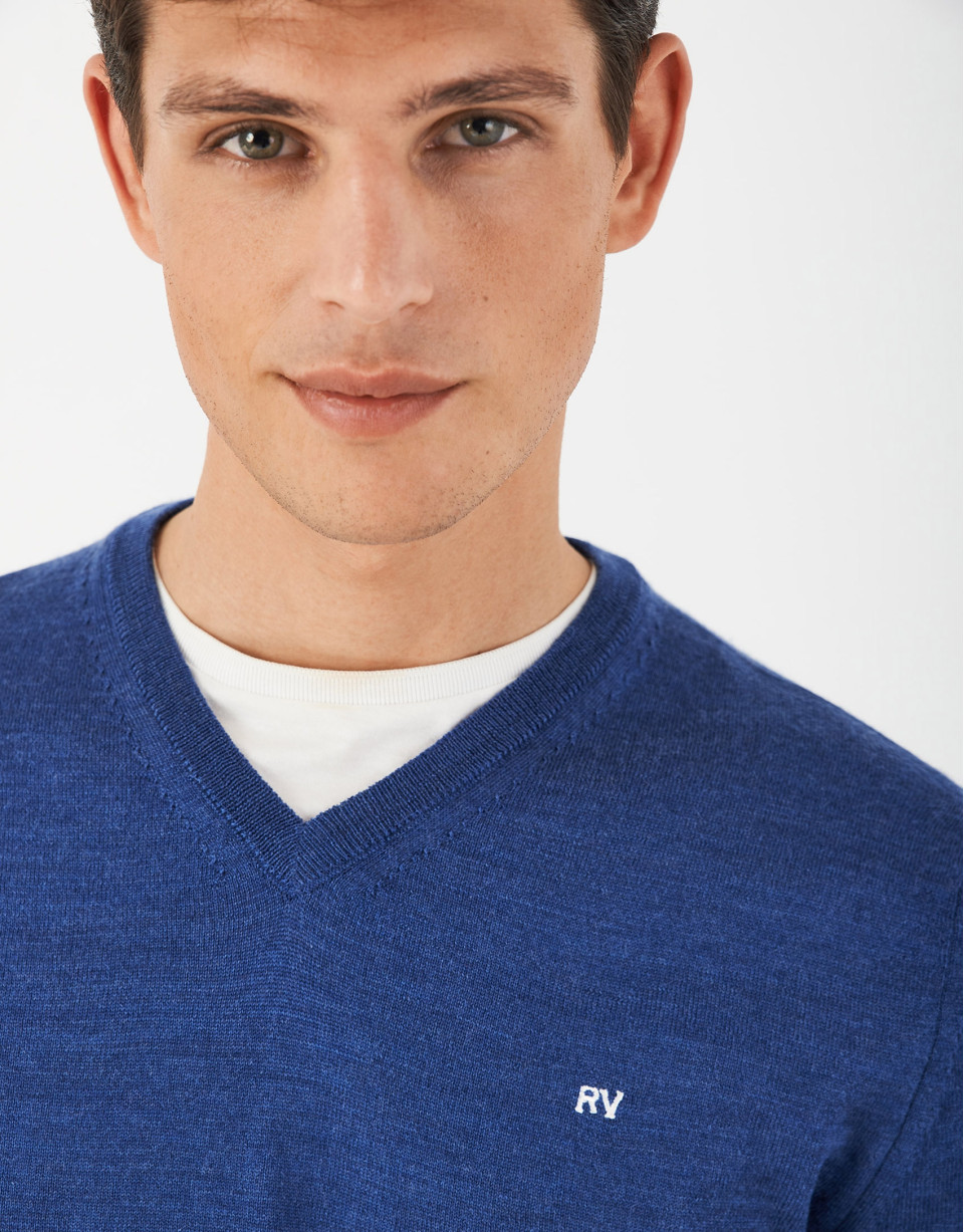 Blue V neck sweater - Man - AW2021 | Roberto Verino