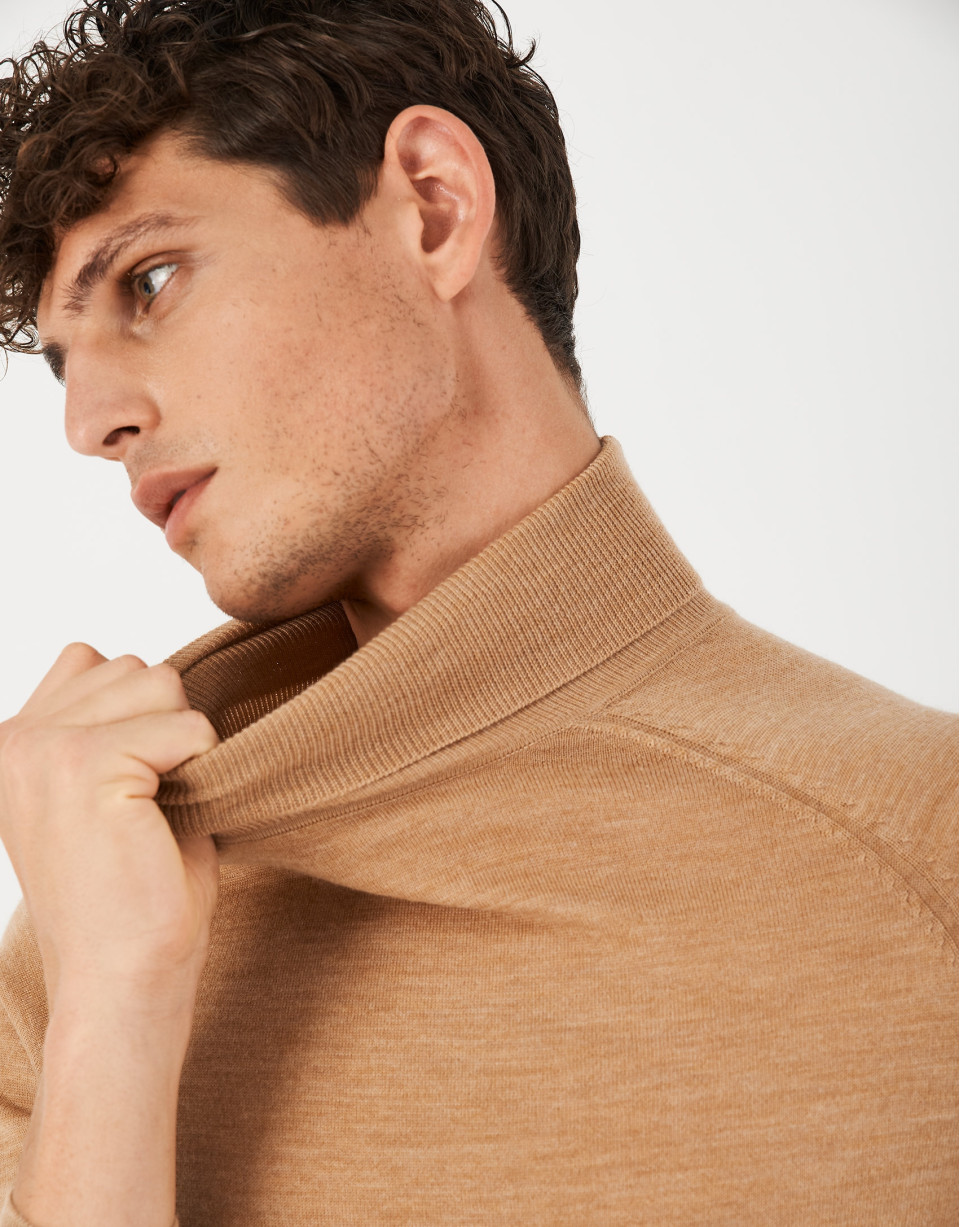 Jersey cuello cisne lana cámel - Hombre | Roberto Verino