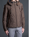 Deportiva capucha marrón