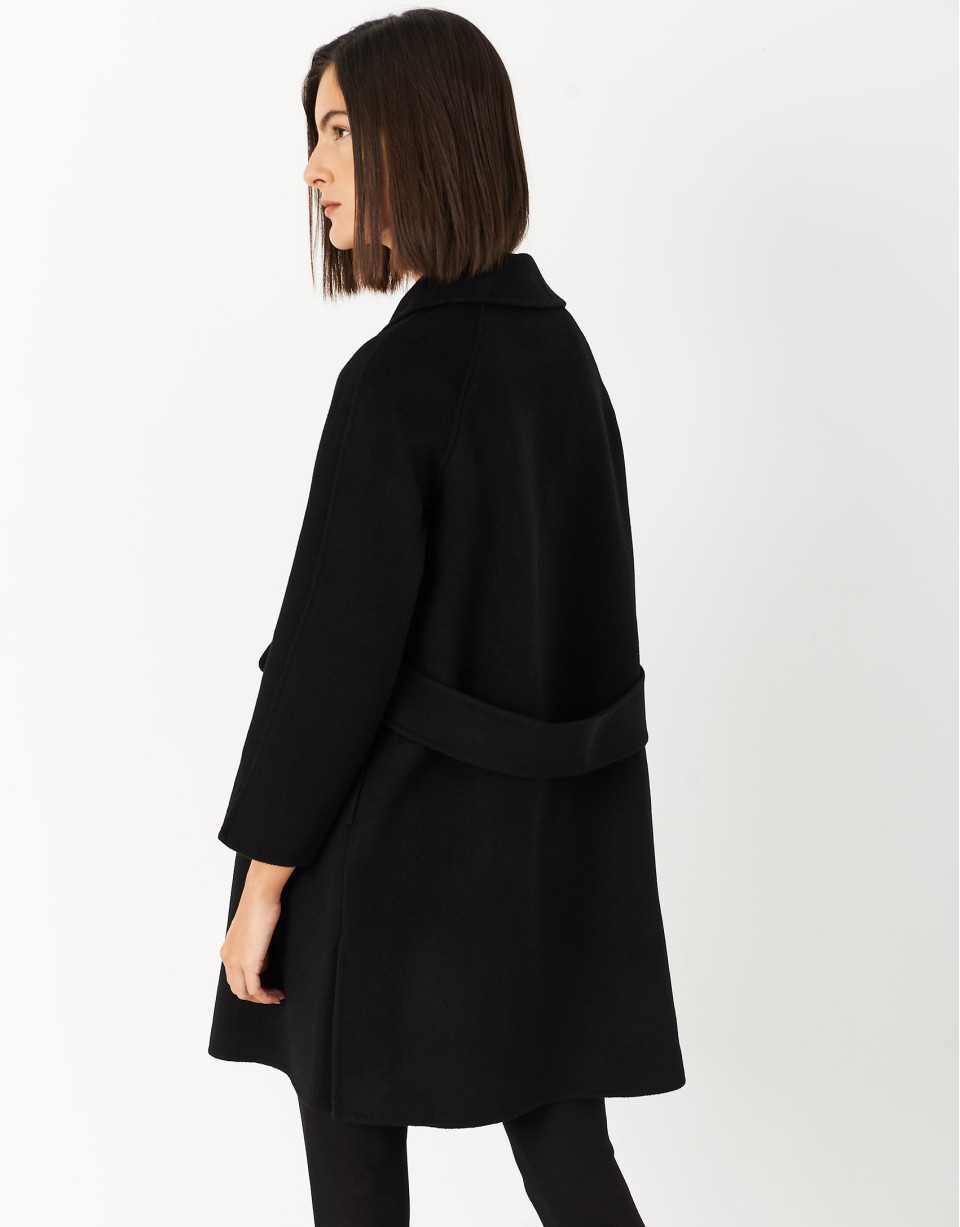 Black three-quarter wool coat - Woman - AW2021 | Roberto Verino