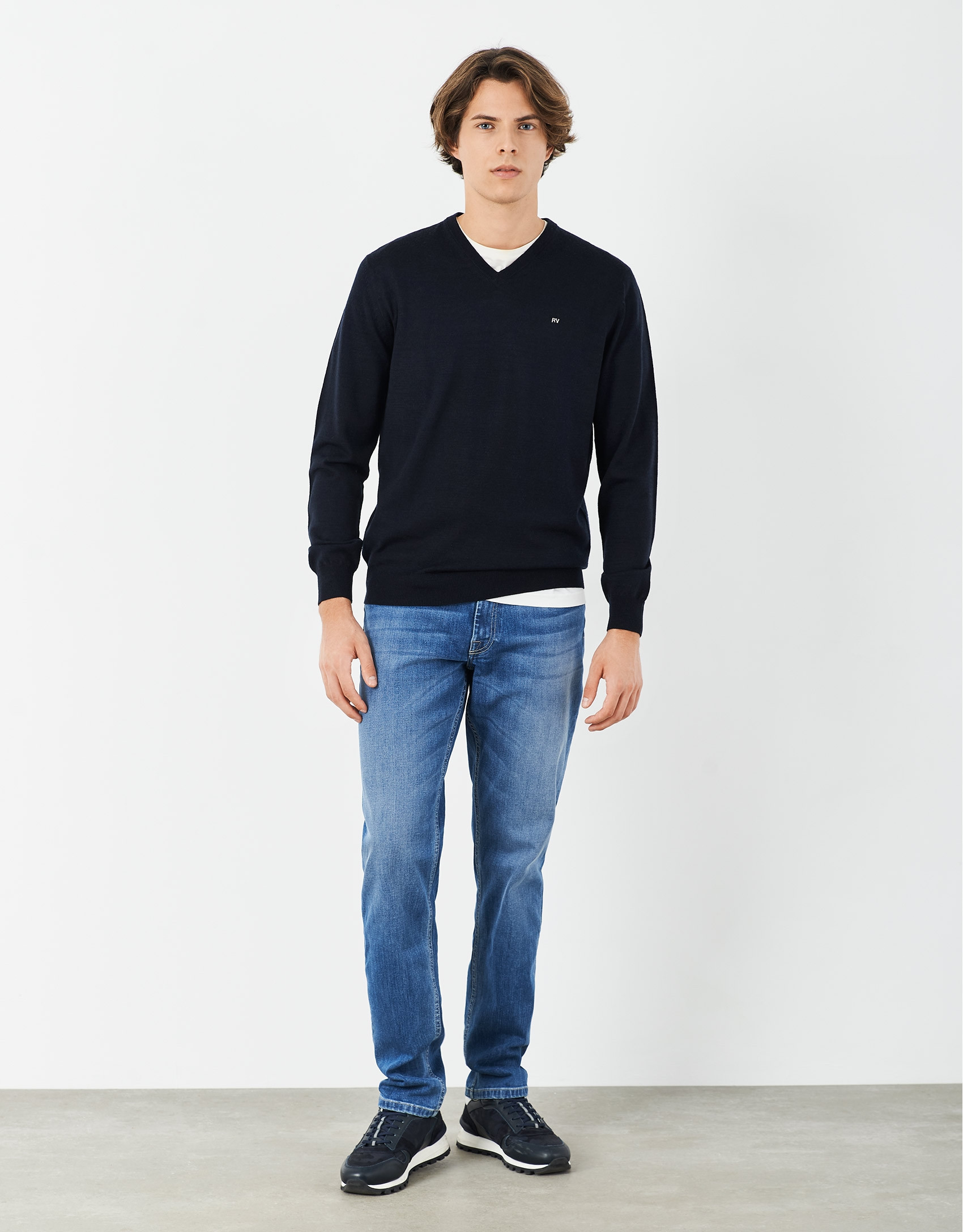 Navy blue V neck sweater - Man - AW2021 | Roberto Verino