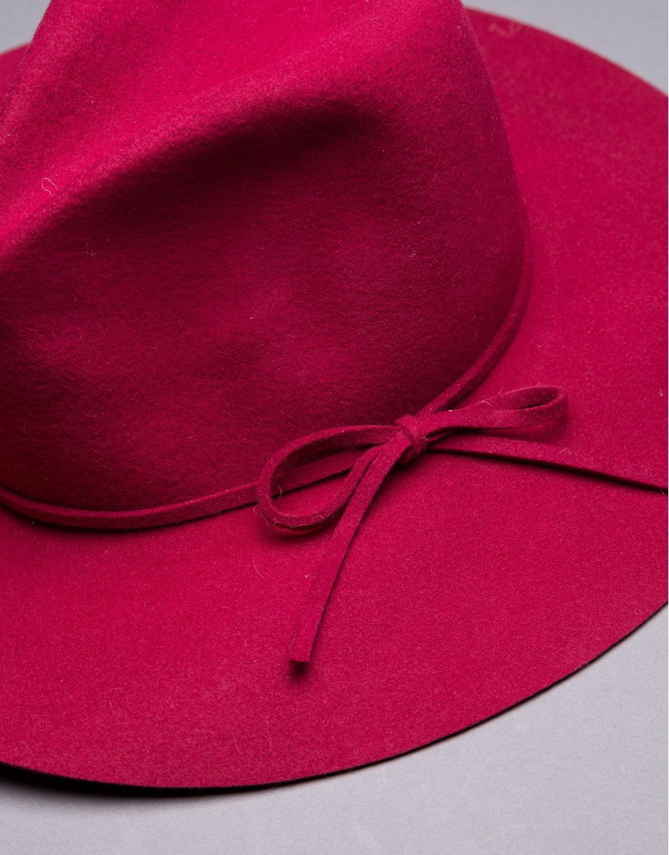Sombrero en fieltro burdeos