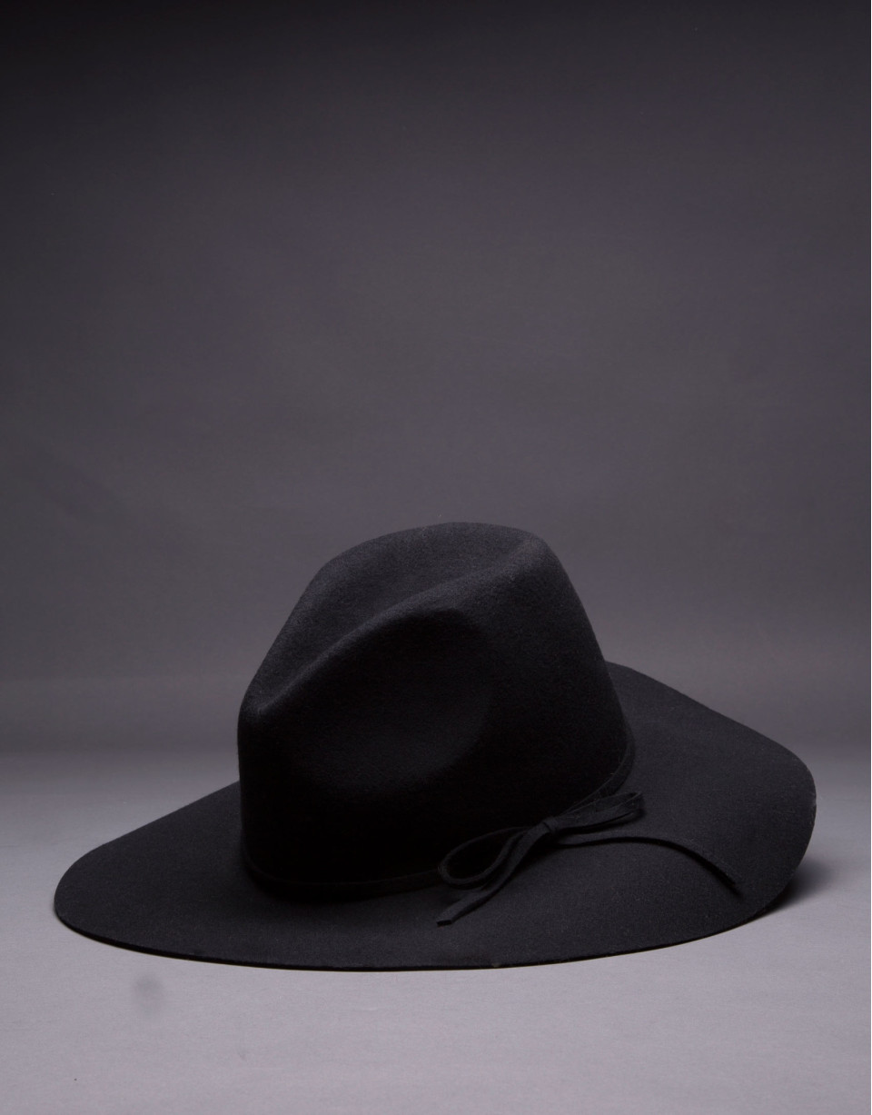 Black felt hat 