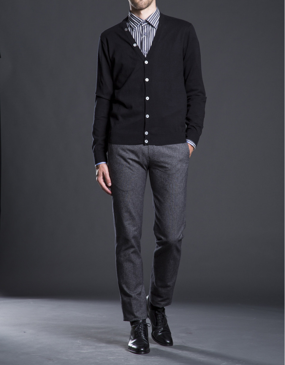 Cardigan punto negro coderas