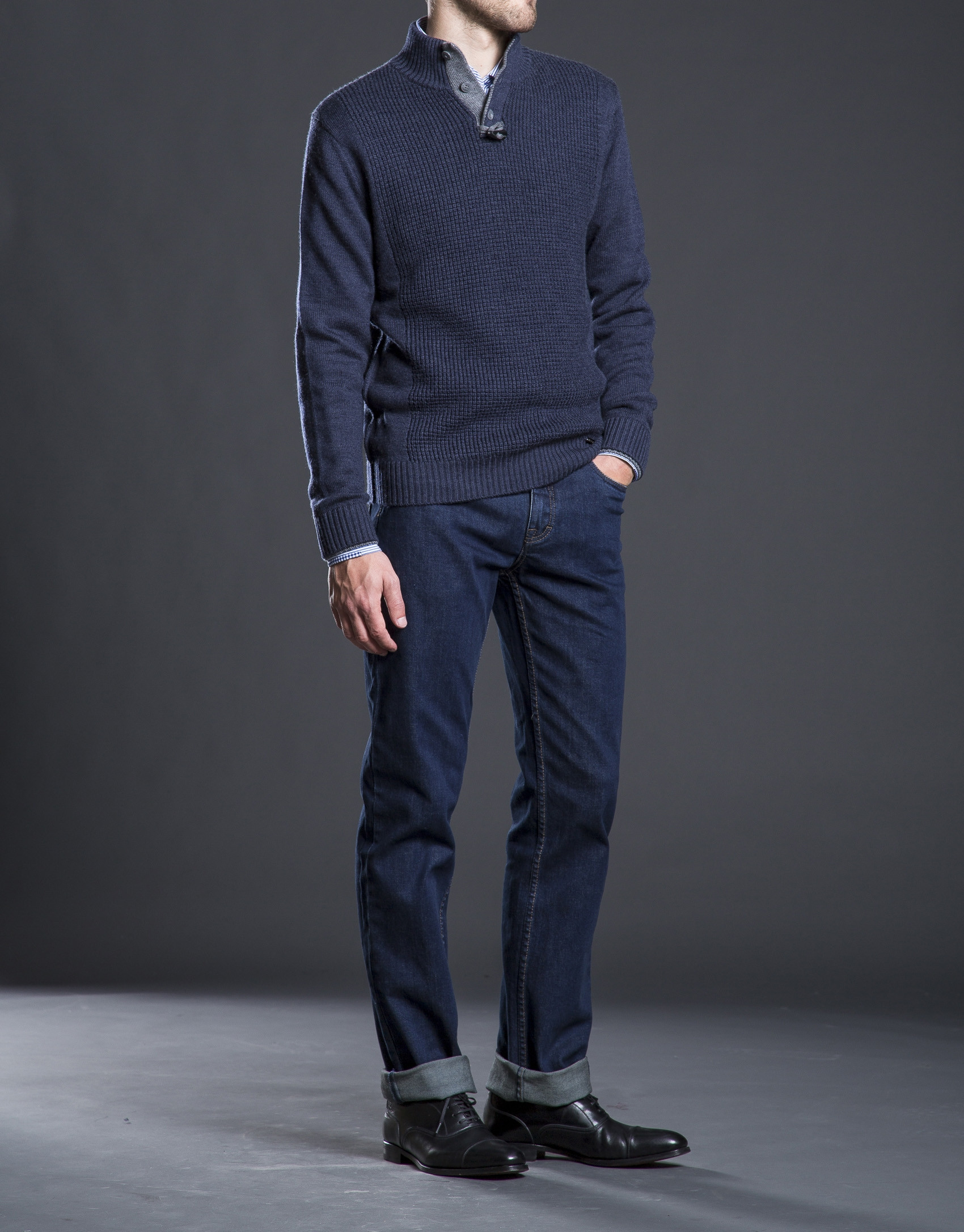 Blue structured turtle neck sweater 
