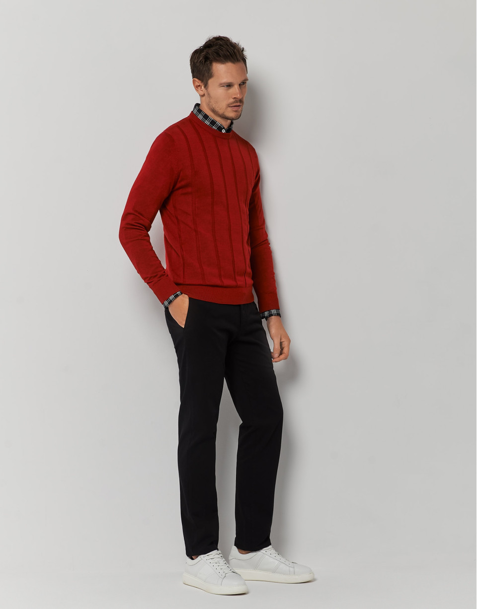 Red wide ribbed sweater - Man - AW2022 | Roberto Verino