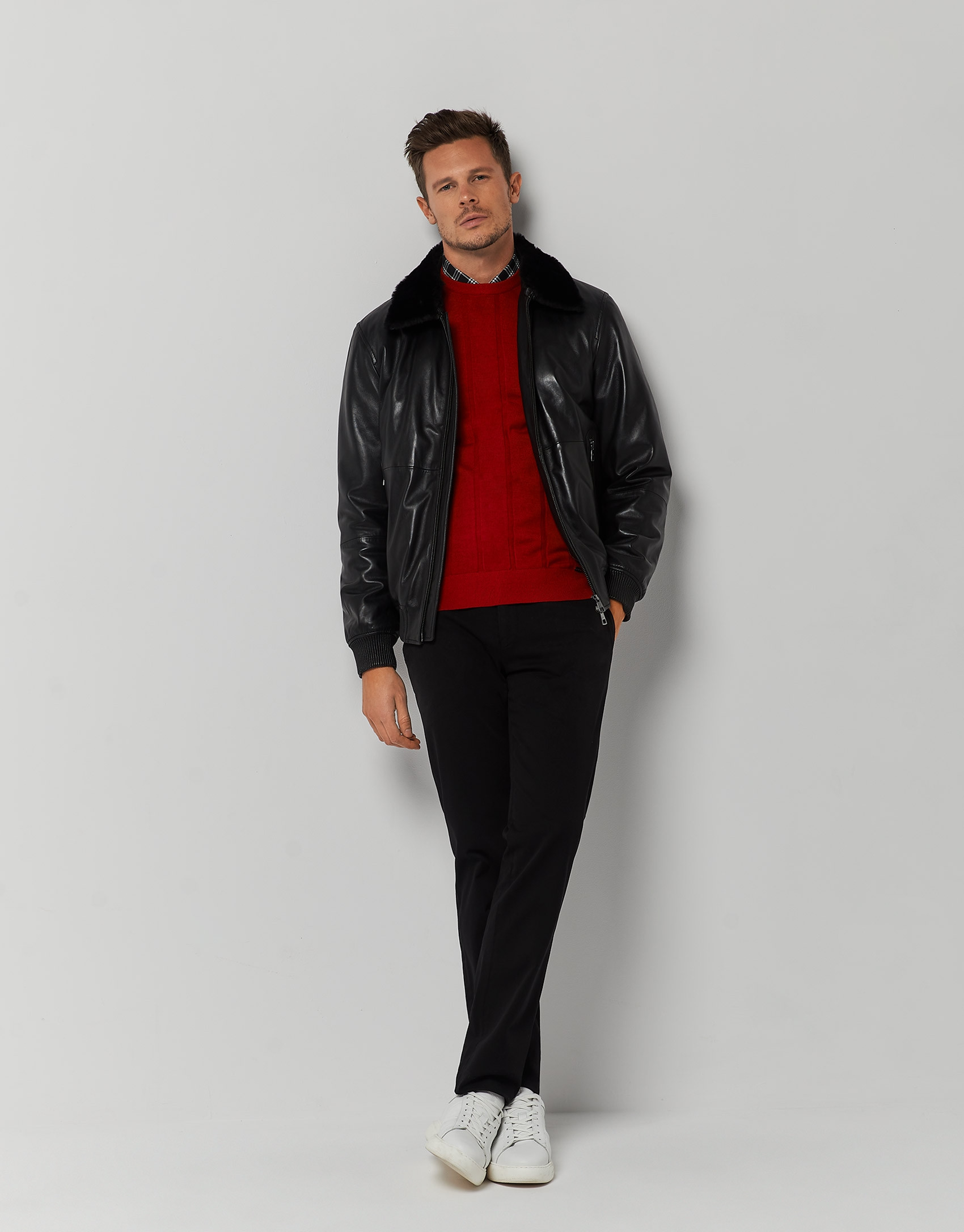 Jersey canalé ancho rojo - Hombre - OI2022 | Roberto Verino