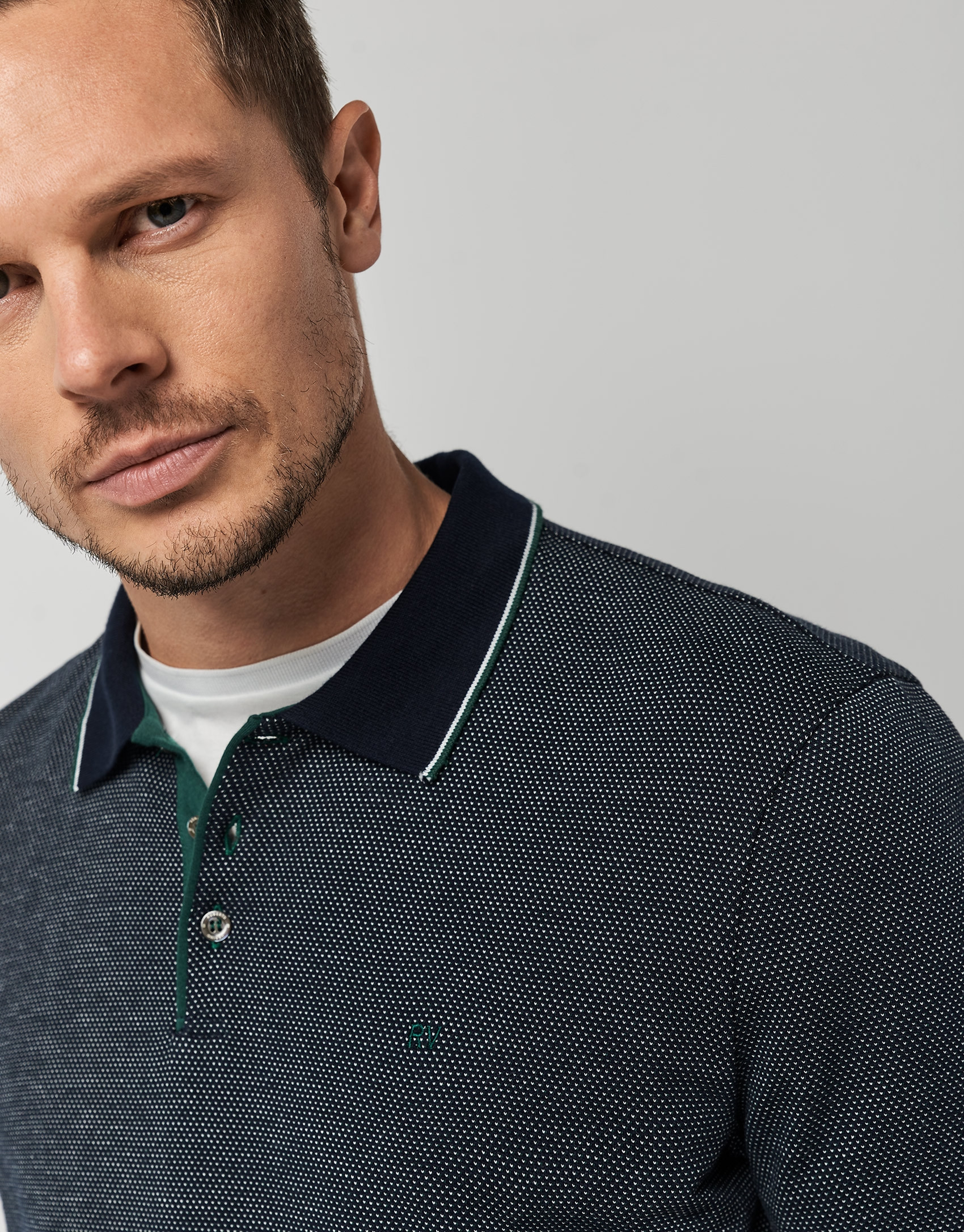 Navy blue, green and white mercerized ... | Roberto Verino