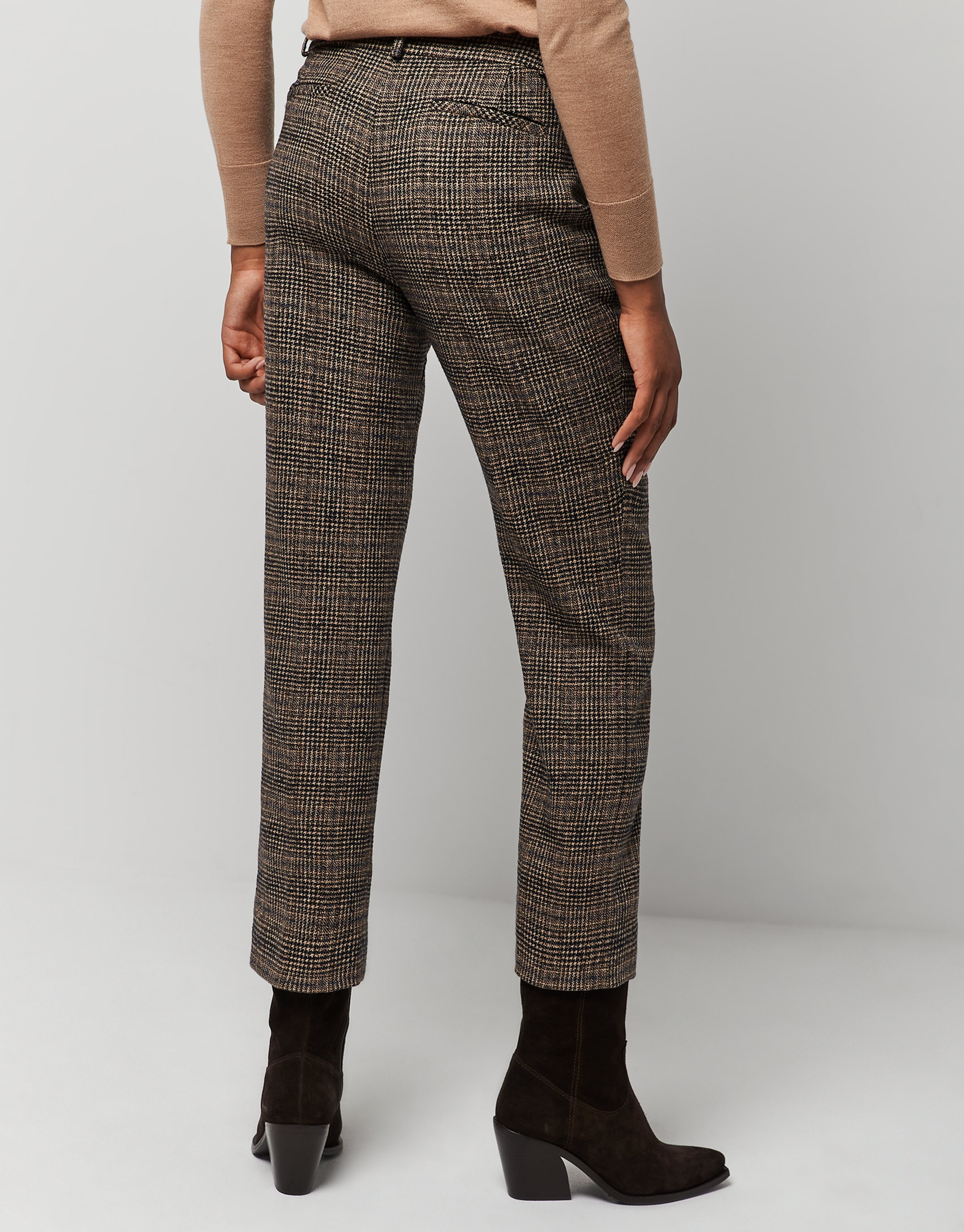 Brown checked tailored pants - Woman - AW2022 | Roberto Verino