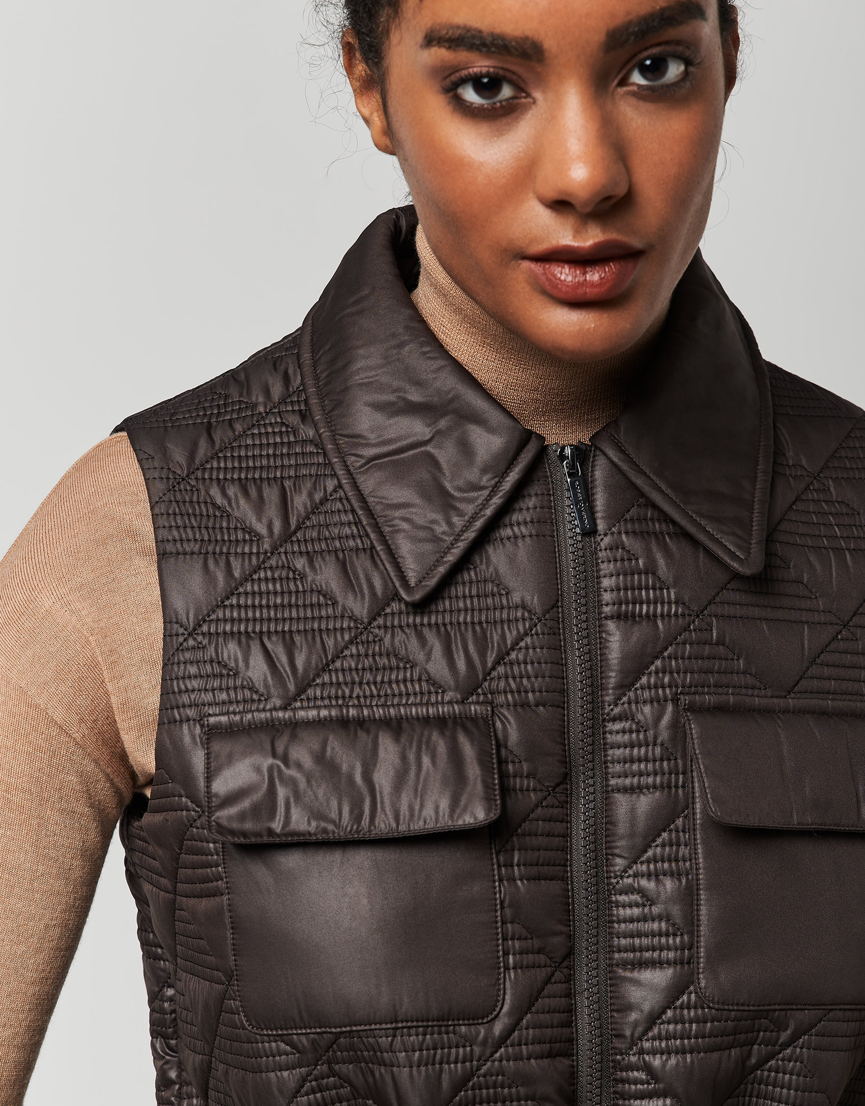 Brown tech fabric vest with four pockets | Roberto Verino