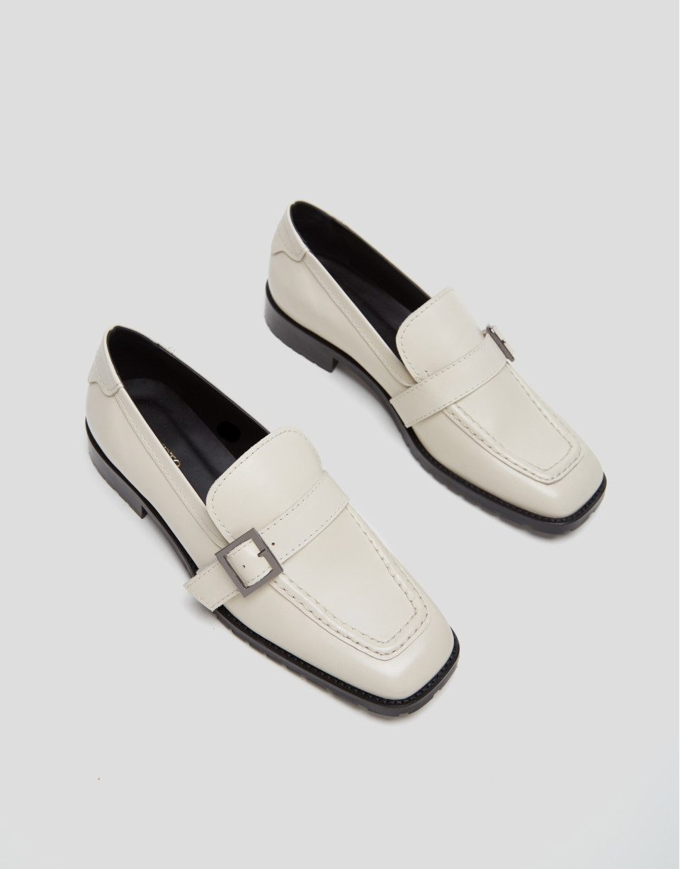 Zapato mocasín piel cruda