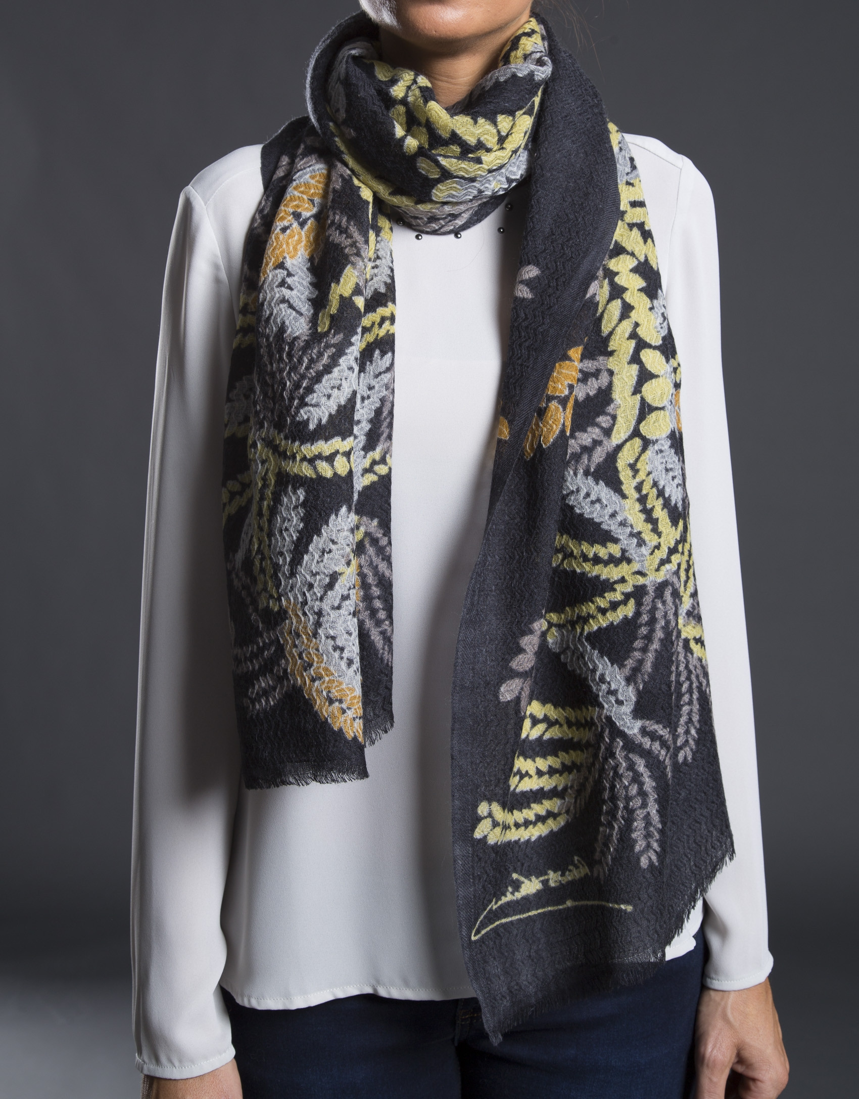 Mustard embroidered foulard 