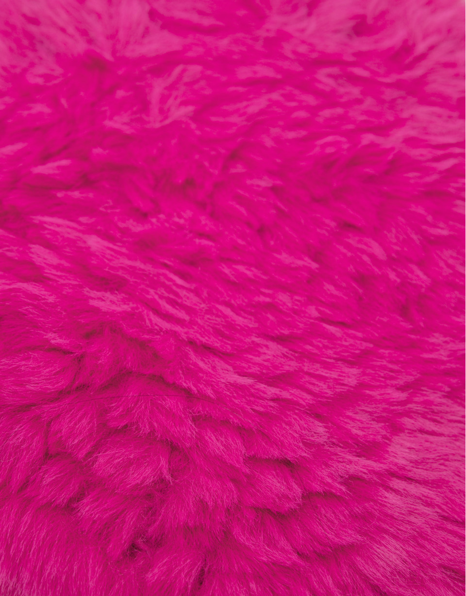 Soft fuchsia tubular collar
