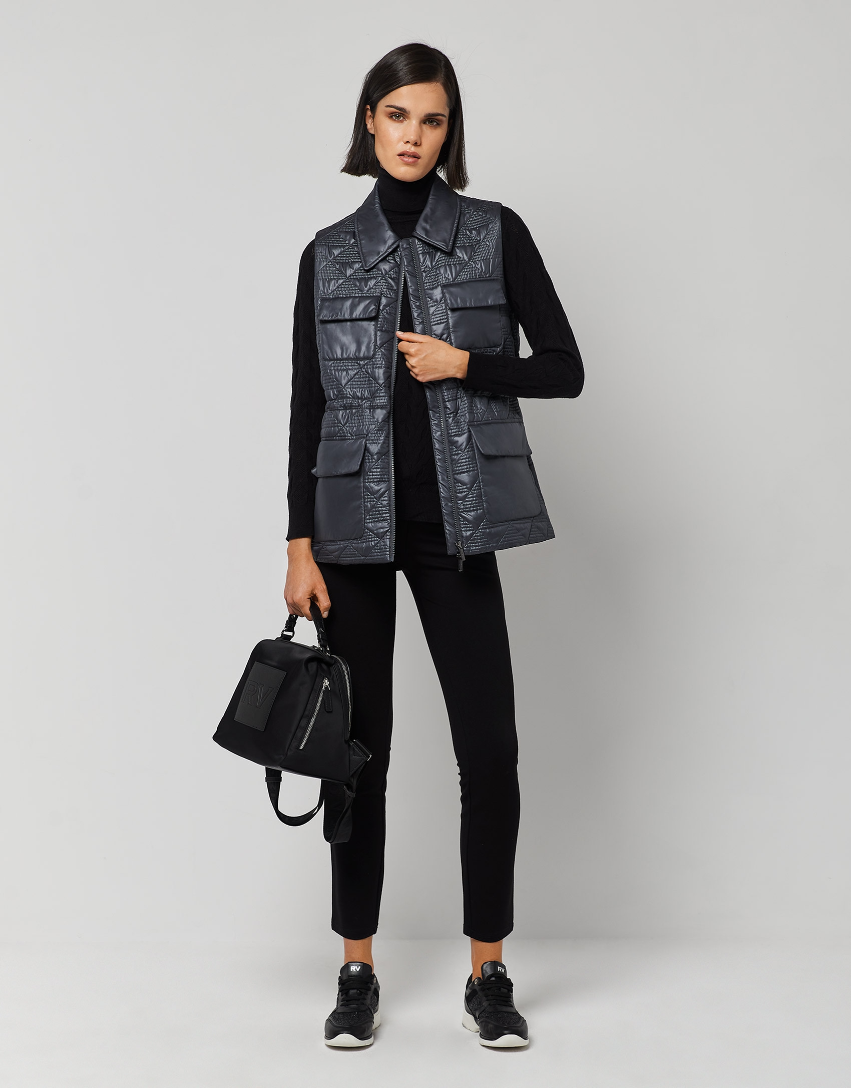 Black tech fabric vest with four pockets | Roberto Verino