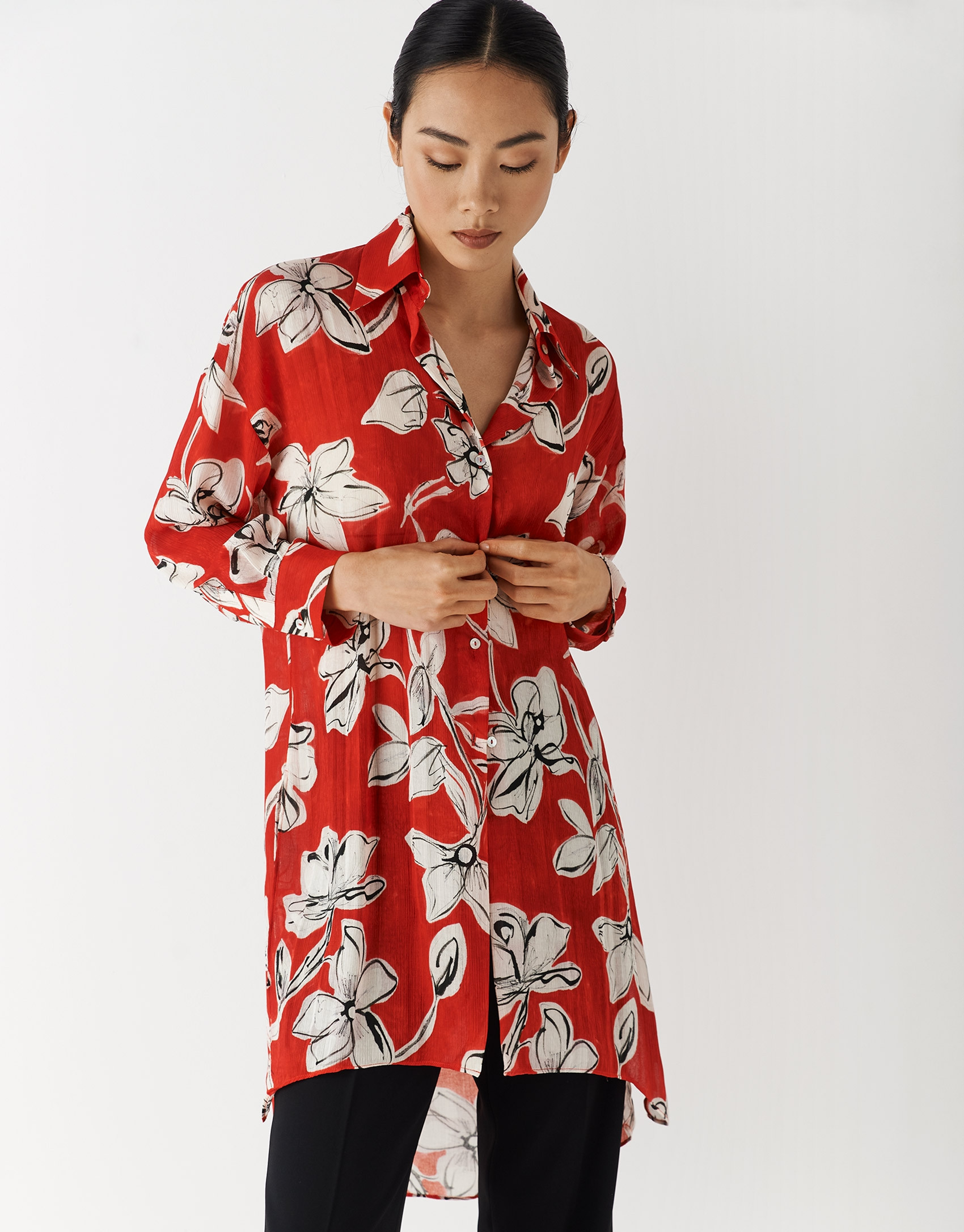 Oversize blouse with red and white floral ... | Roberto Verino