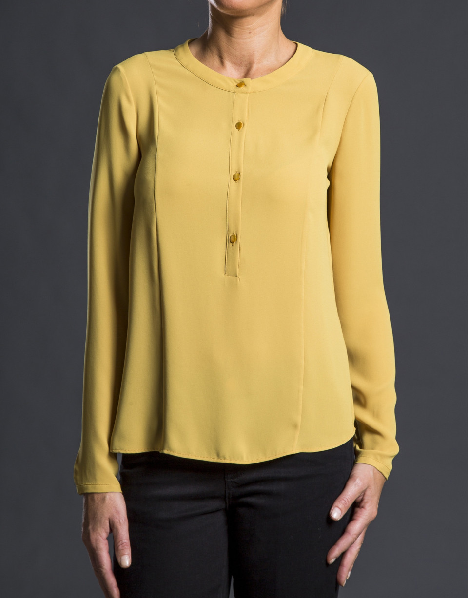 Mustard crew neck shirt 