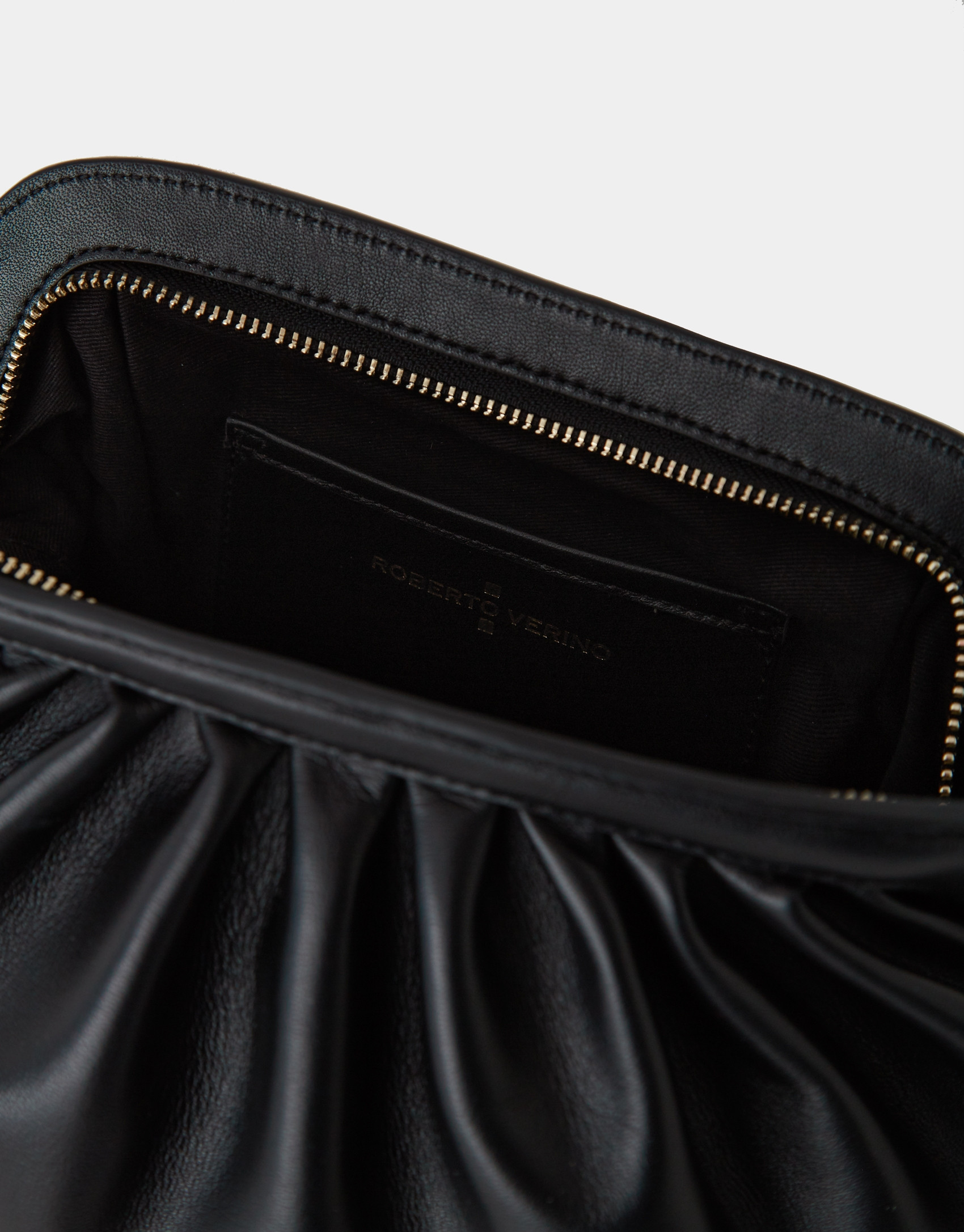 Black leather Ursula handbag - AW2023 | Roberto Verino