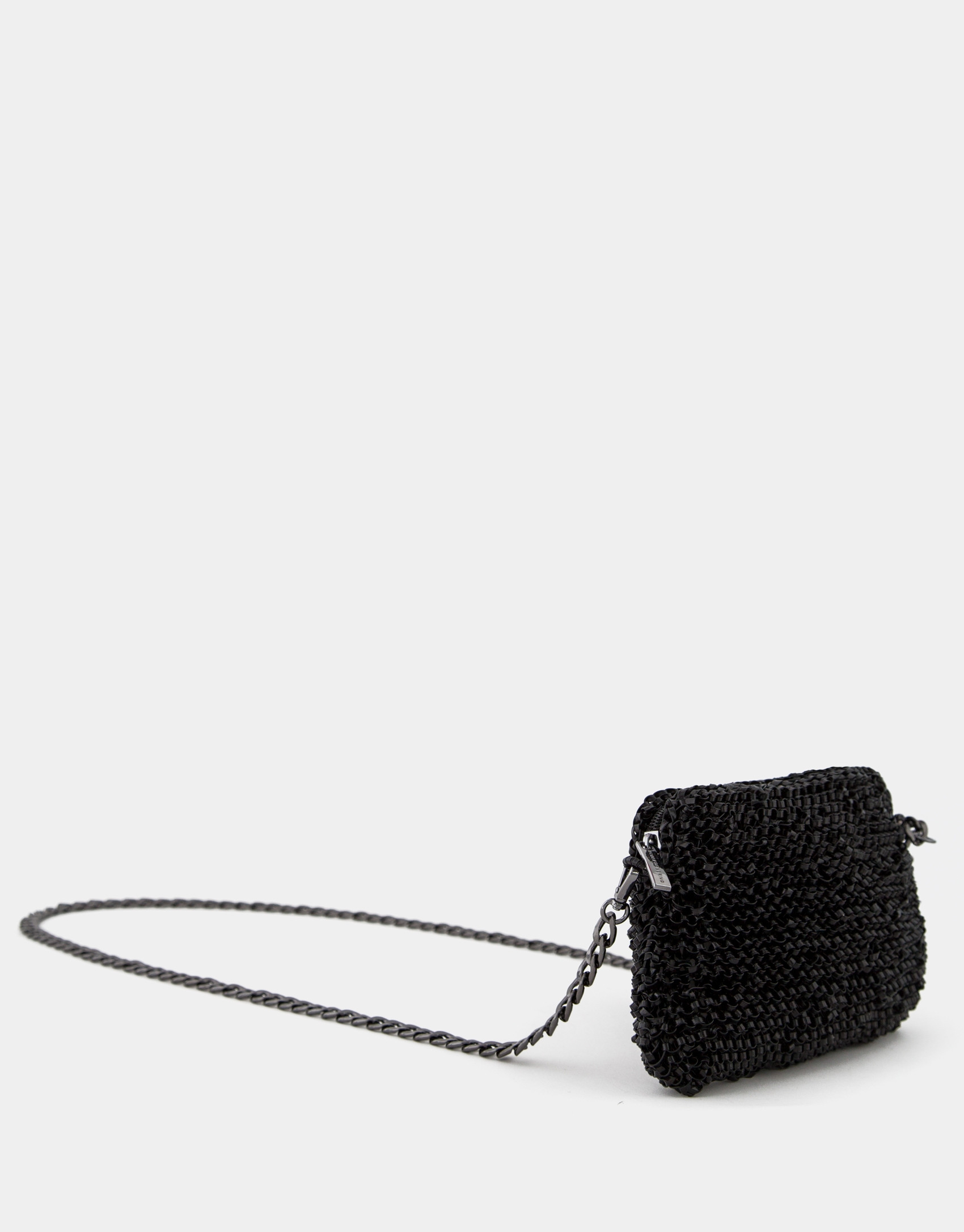 Black hand- braided Devyn shoulder bag - AW2023 | Roberto Verino