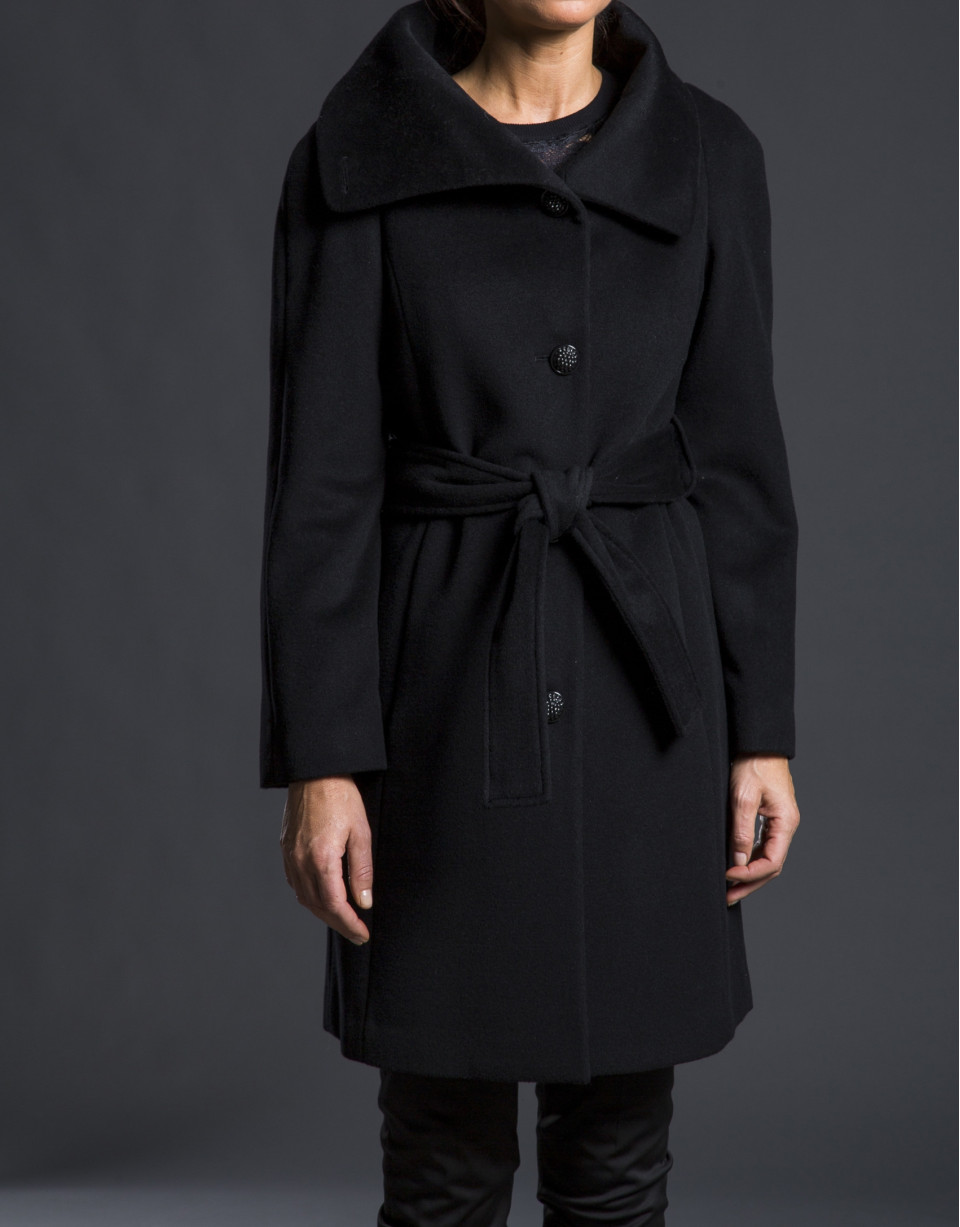 Black coat with large collar 