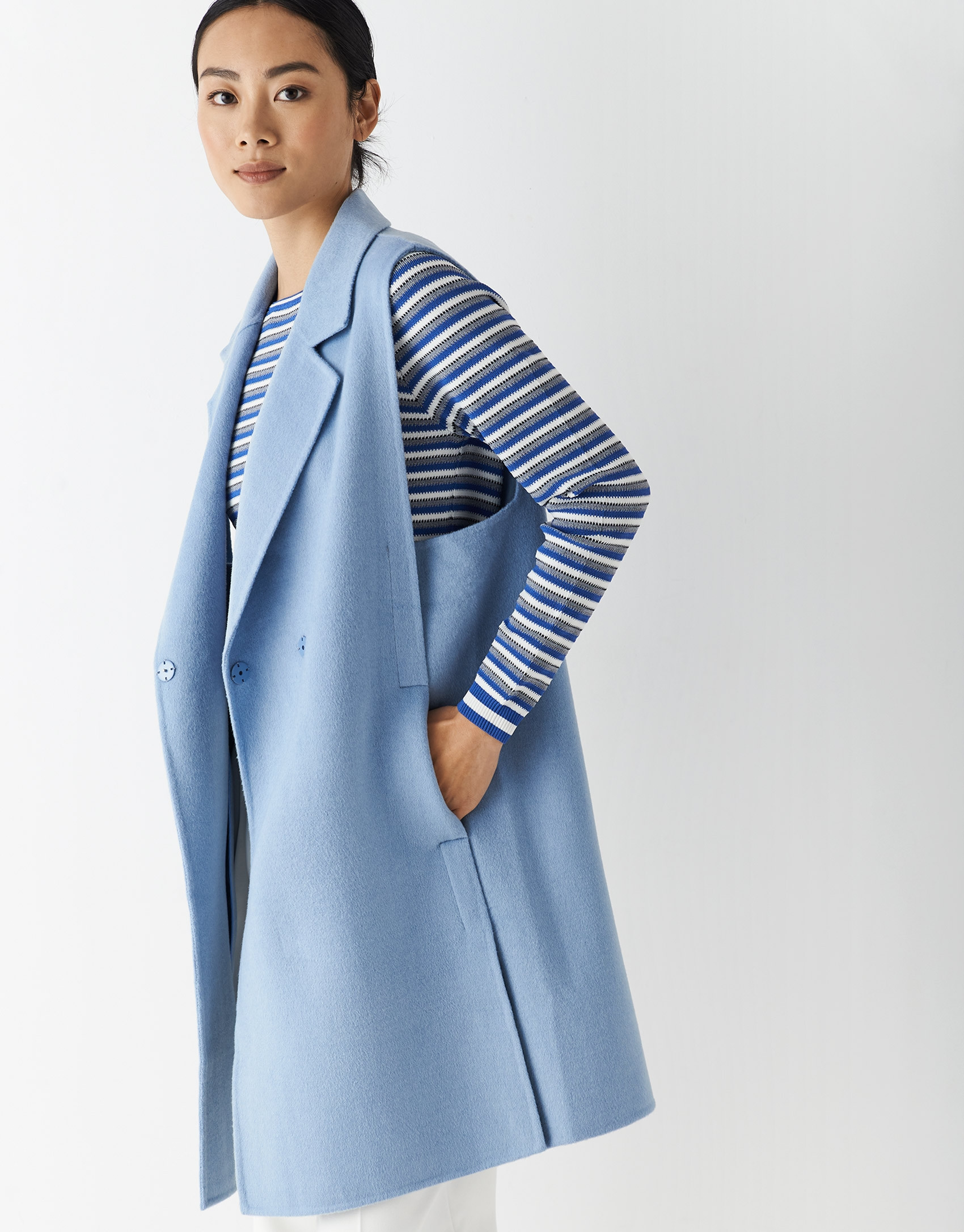 Long blue vest with lapels - AW2022 | Roberto Verino