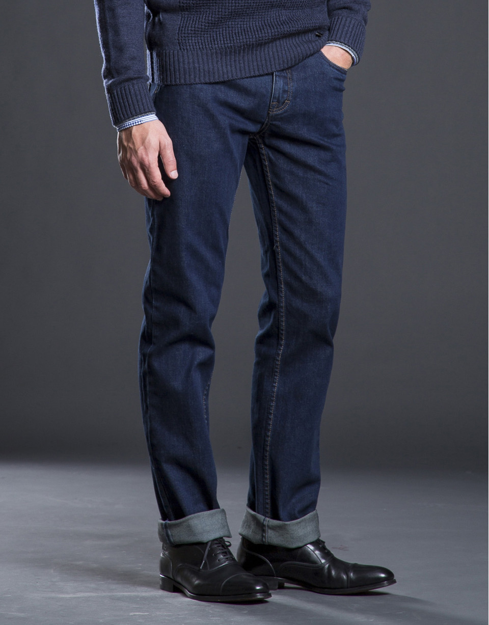 Slim fit blue jeans