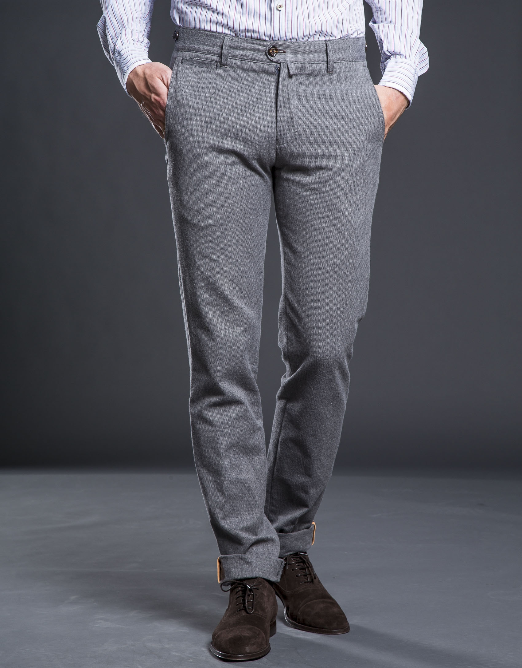 Pantalón sport espiguilla gris
