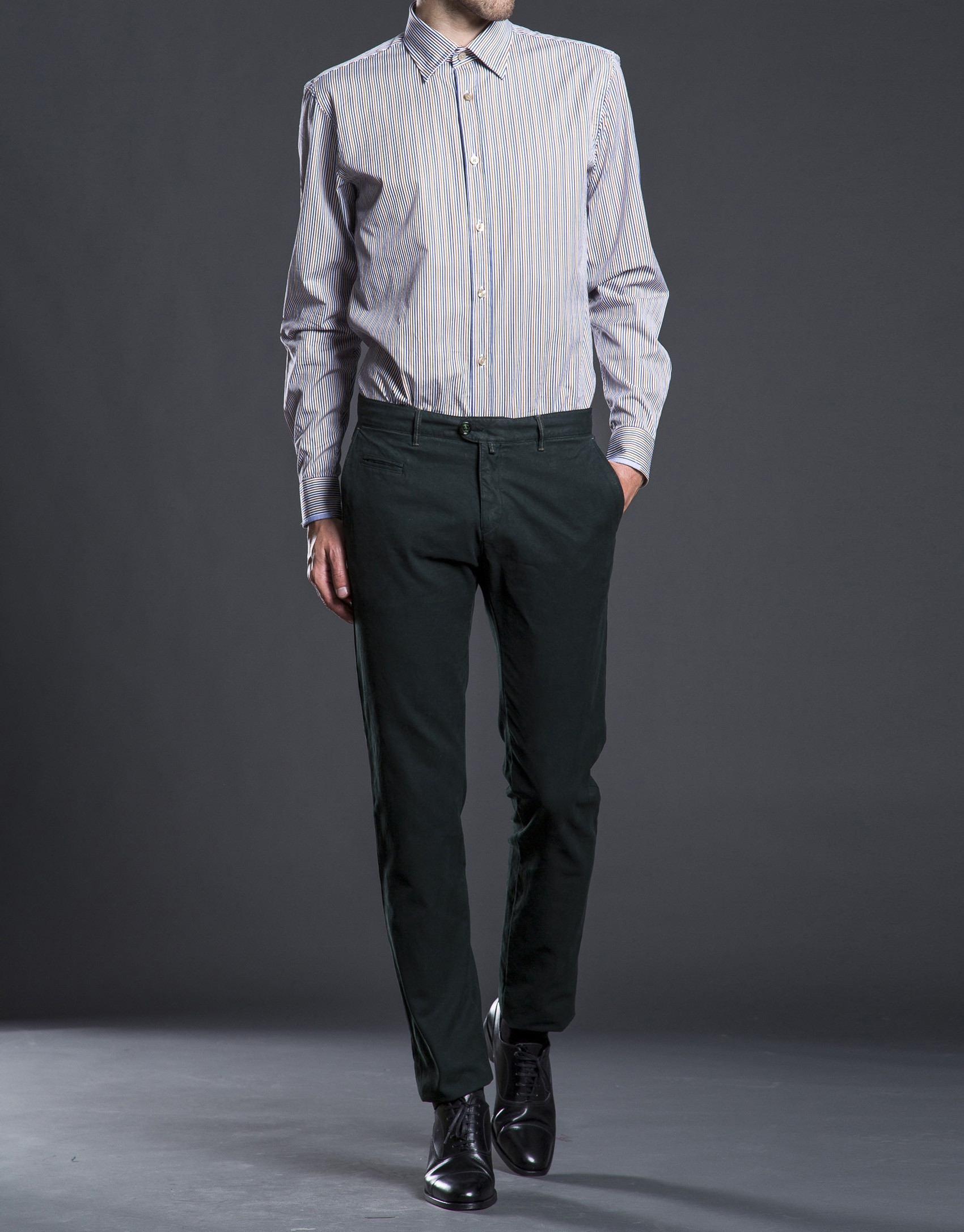 Pantalón sport algodón kaki