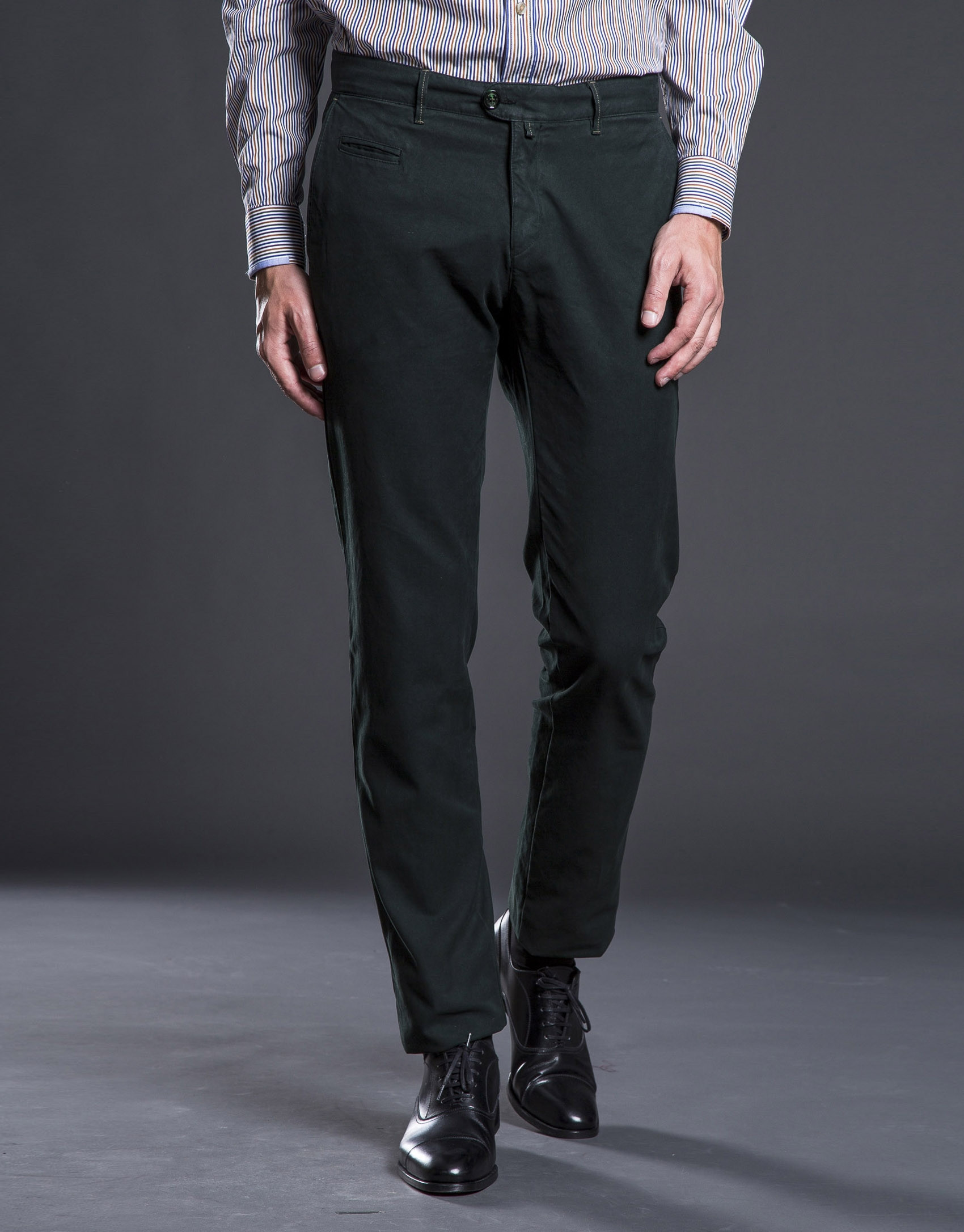 Pantalón sport algodón kaki