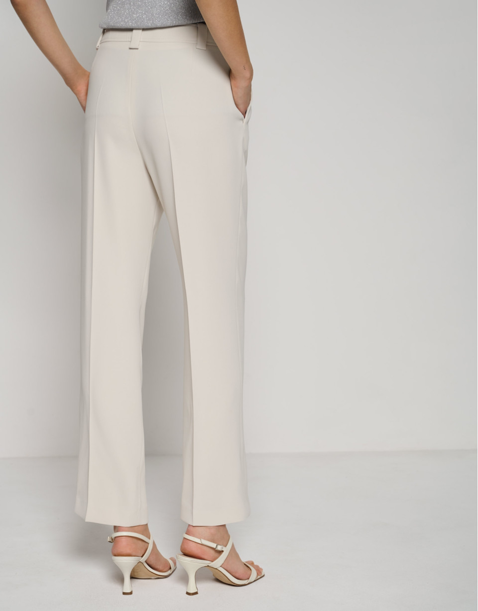 Pantalón recto pinzas crepé hielo - Mujer | Roberto Verino