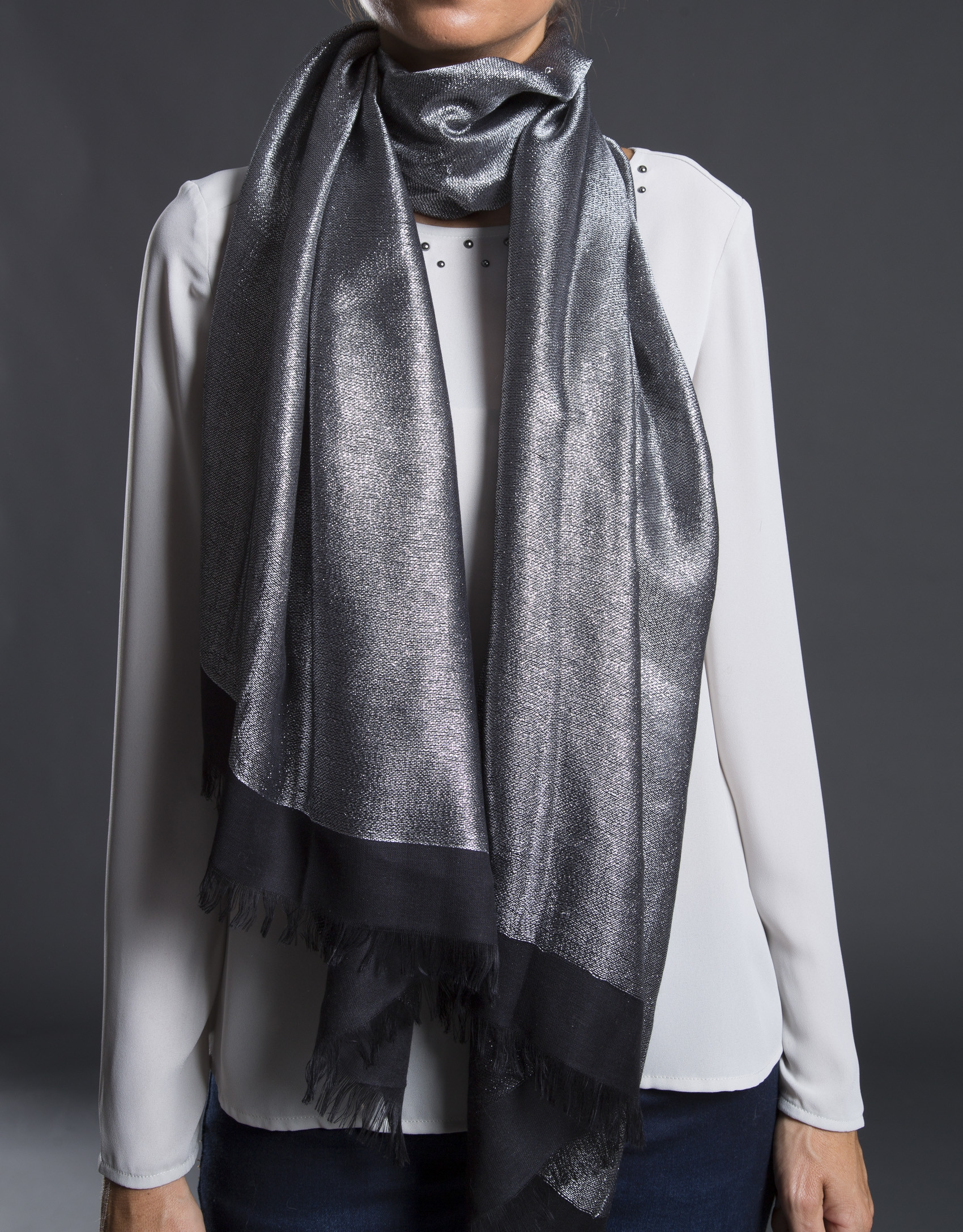 foulard negro con lurex
