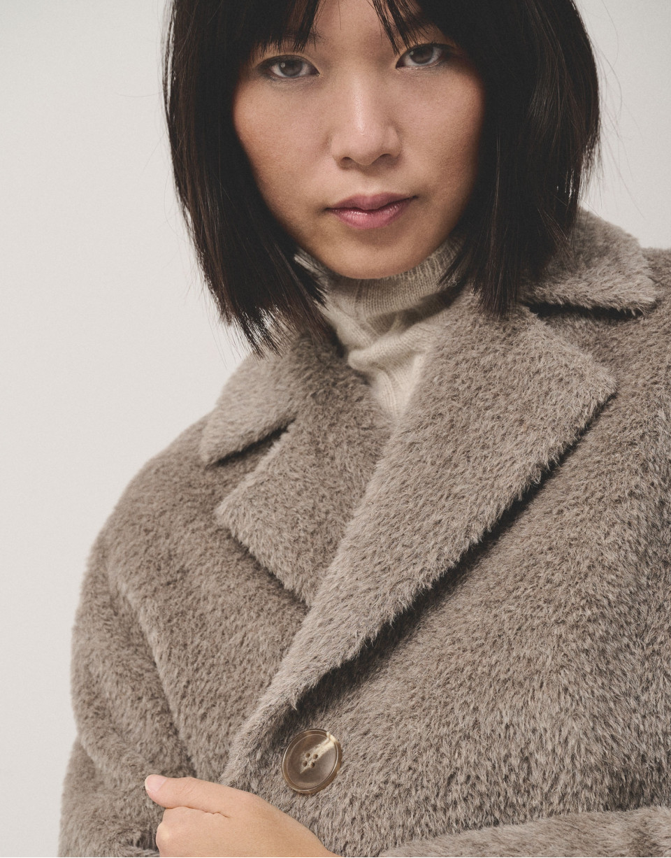 Long camel alpaca fur and wool coat - Woman | Roberto Verino