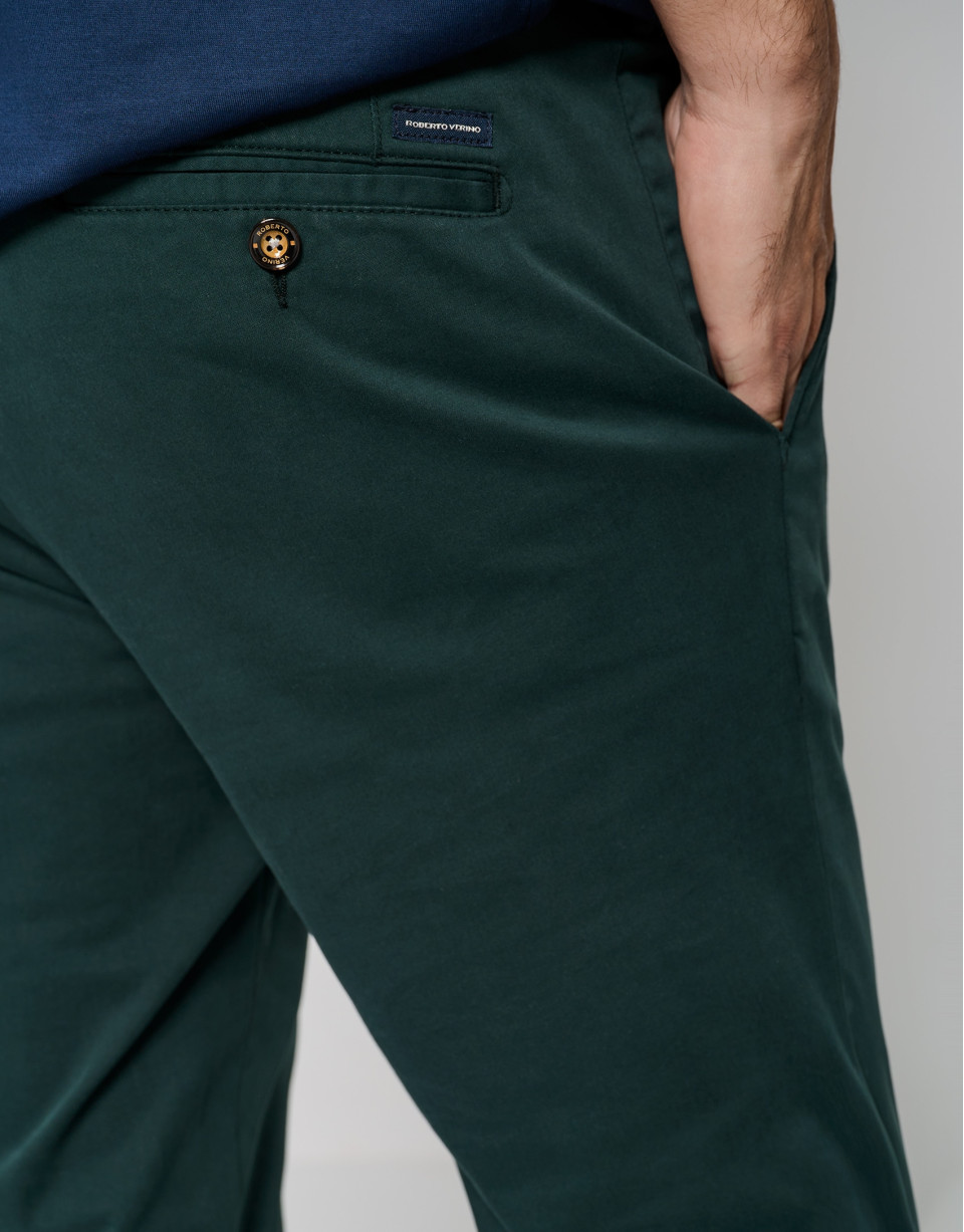 Pantalón chino tintado verde oscuro - Hombre | Roberto Verino