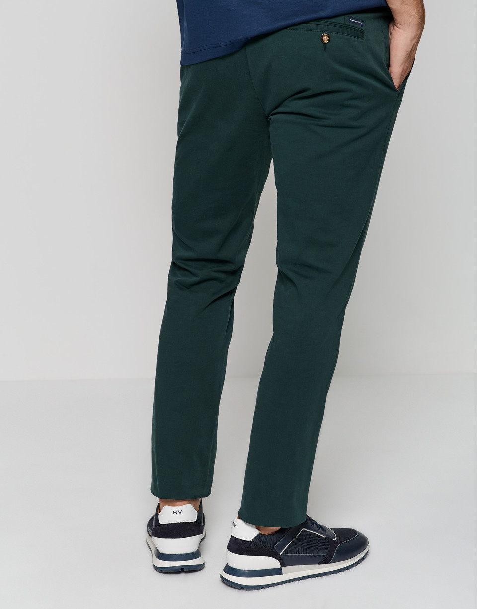 Dark green dyed chino trousers - Man - AW2023 | Roberto Verino