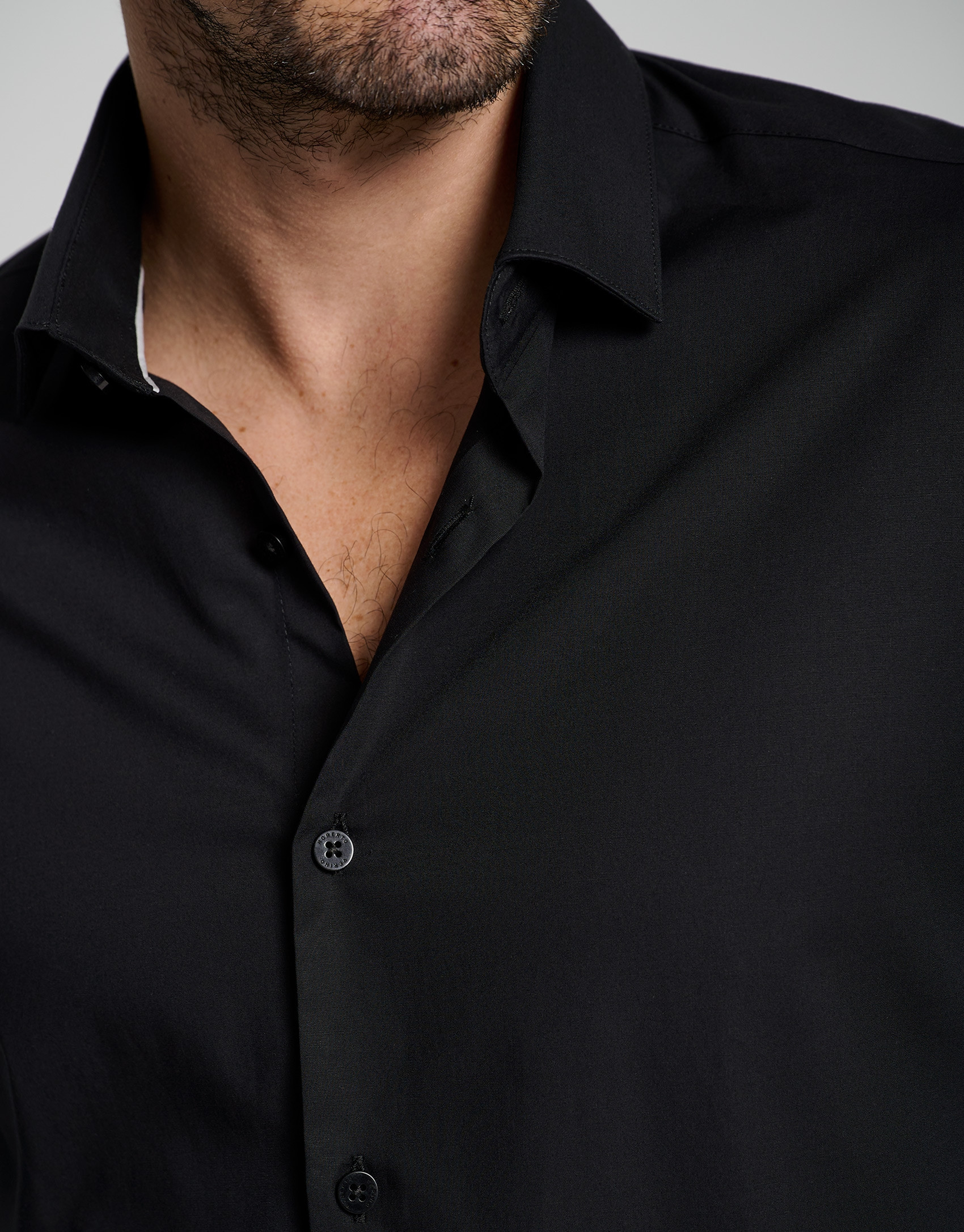 Camisa vestir slim liso negro - Hombre - OI2023 | Roberto Verino