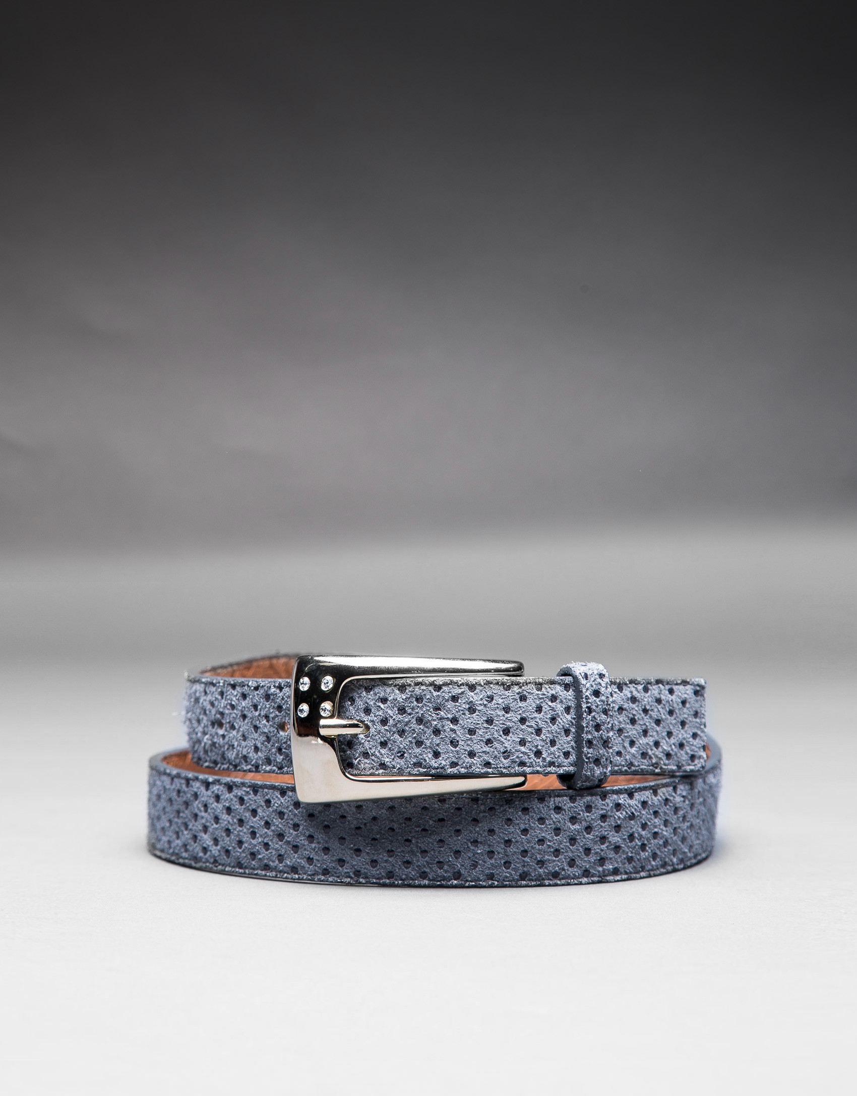 Narrow gray belt 