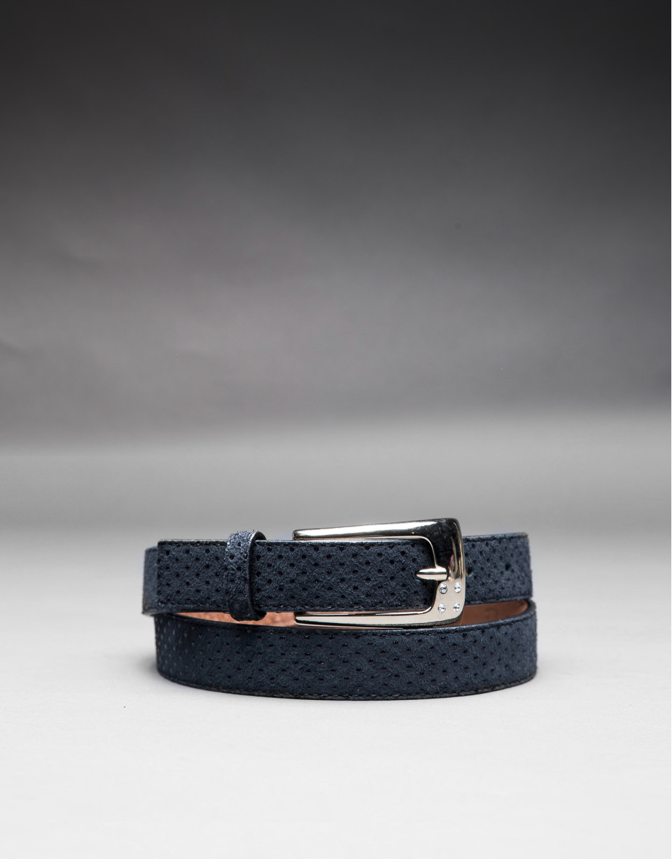 Narrow black belt