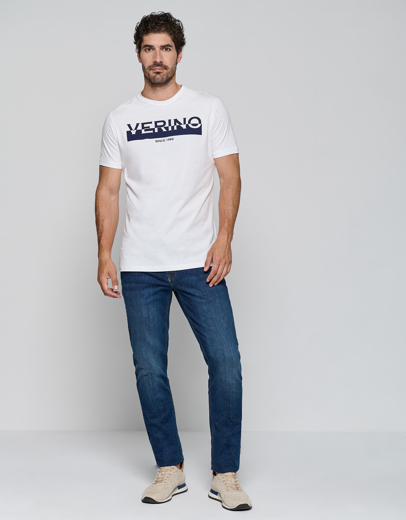 Camiseta blanco con logo marino - Hombre | Roberto Verino